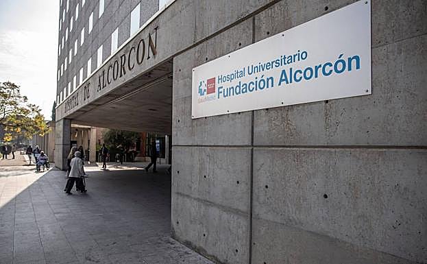 Fachada del hospital universitario Fundación Alcorcon (Madrid). 