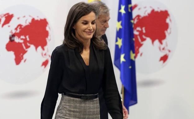 Letizia apuesta por la sobriedad en su regreso a España