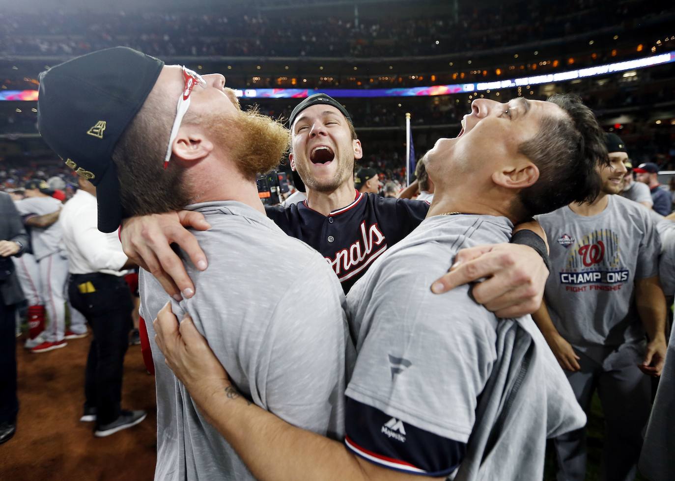 Los Washington Nationals se impusieron a los Houston Astros por 6-2 en el séptimo y decisivo juego, conquistando las Series Mundiales de béisbol por primera vez en su historia. 