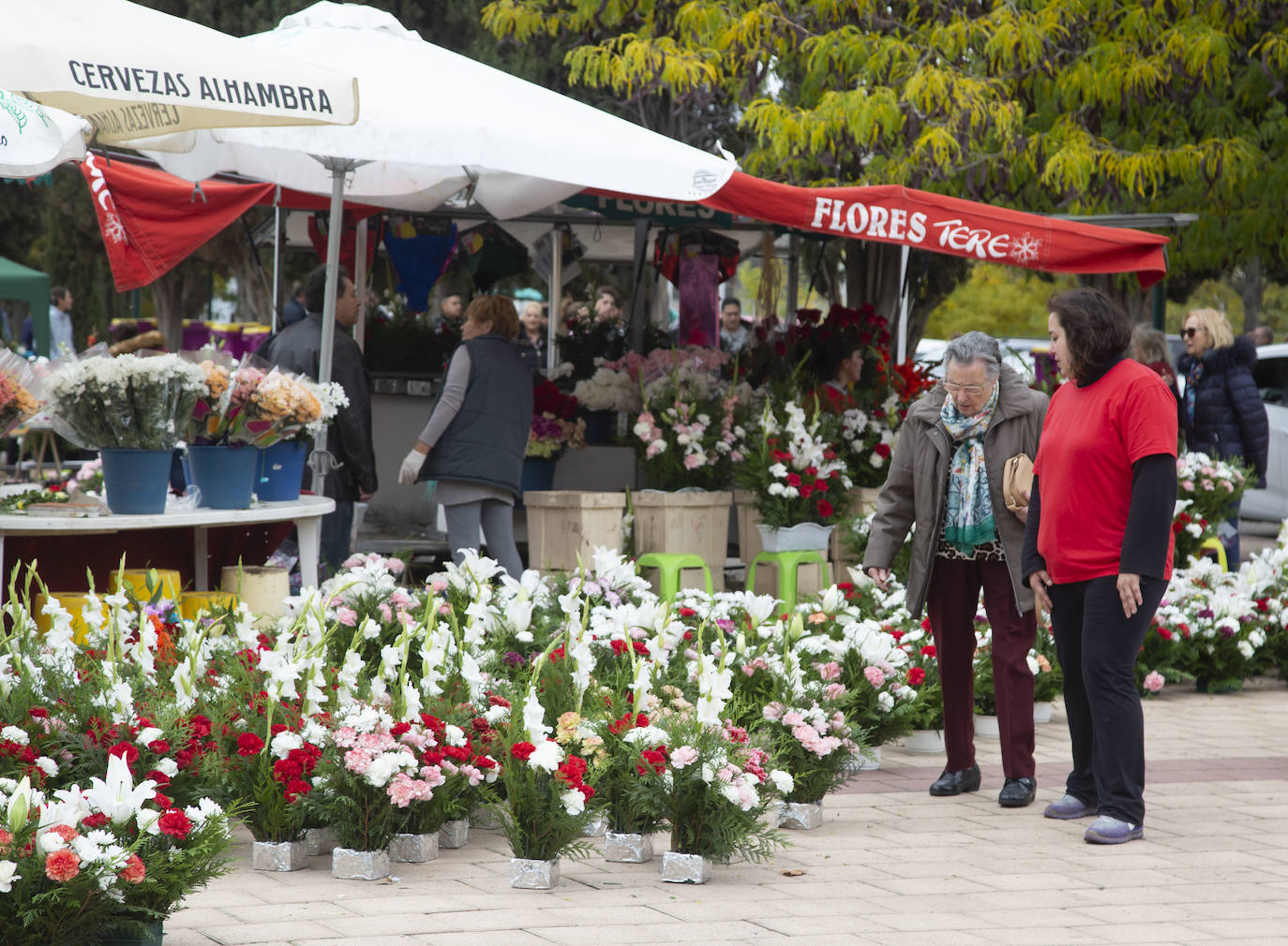 El cementerio del Carmen el Día de Todos los Santos. 