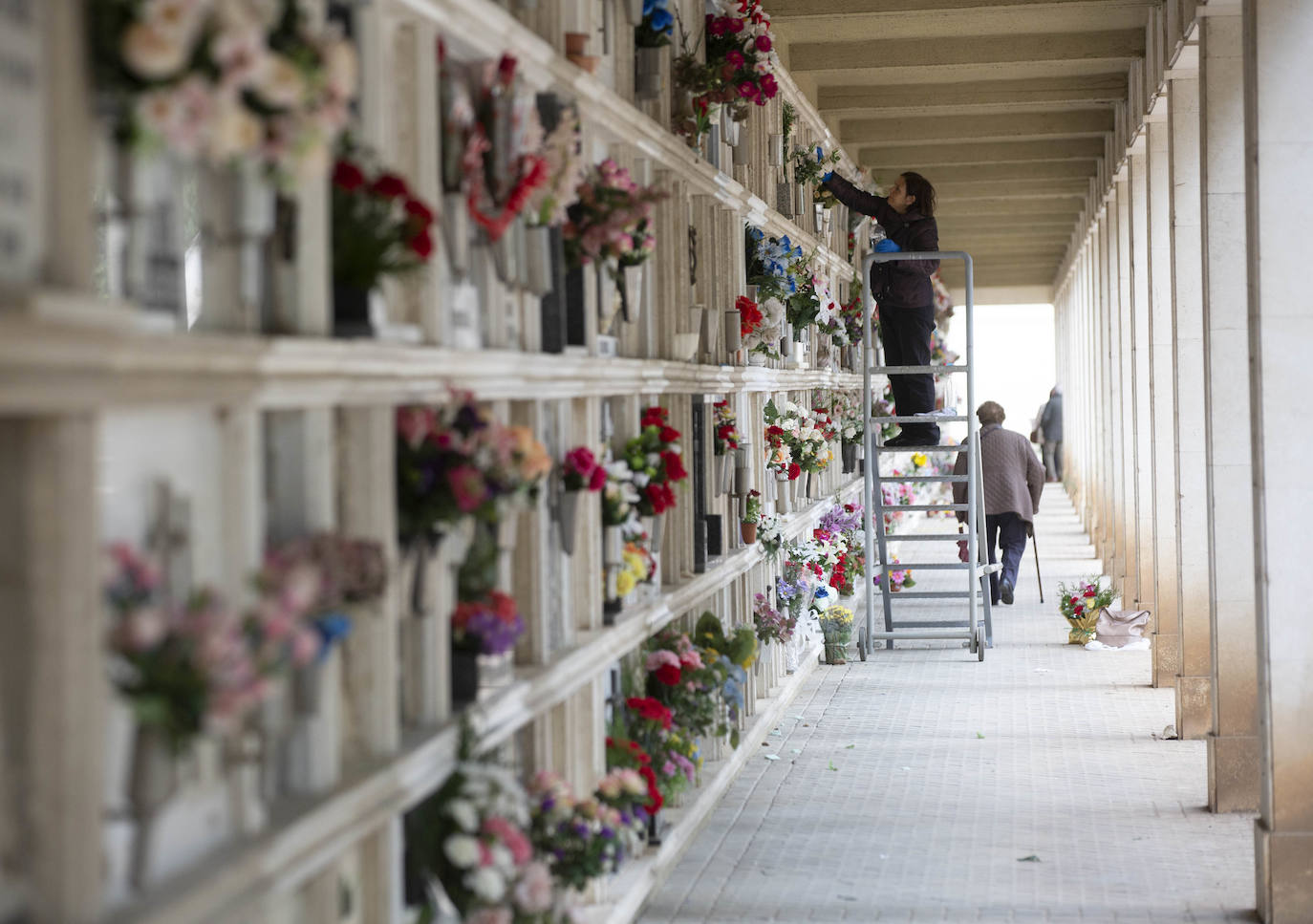 El cementerio del Carmen el Día de Todos los Santos. 