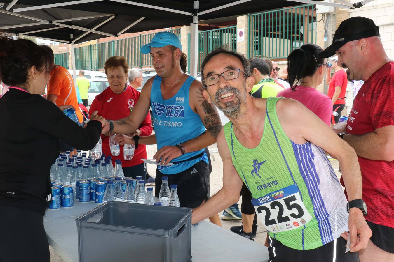 El Ayuntamiento de Zaratán ha organizado por noveno año la carrera popular, dentro de su programación de la tradicional fiesta de la salchicha