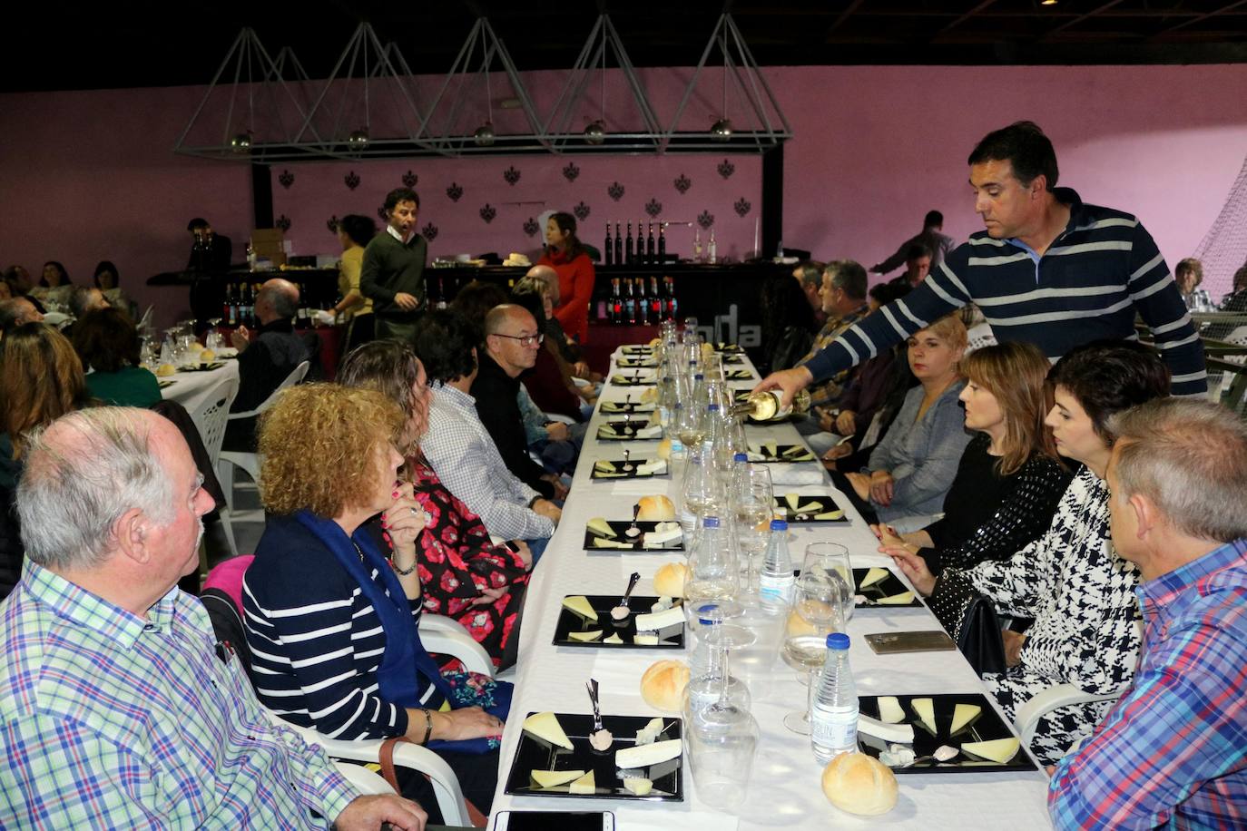 Baltanás disfruta de sus quesos y vinos.