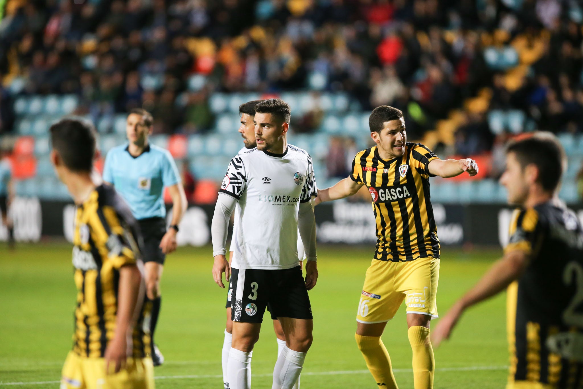 El Salamanca CF UDS contra el Barakaldo CF.