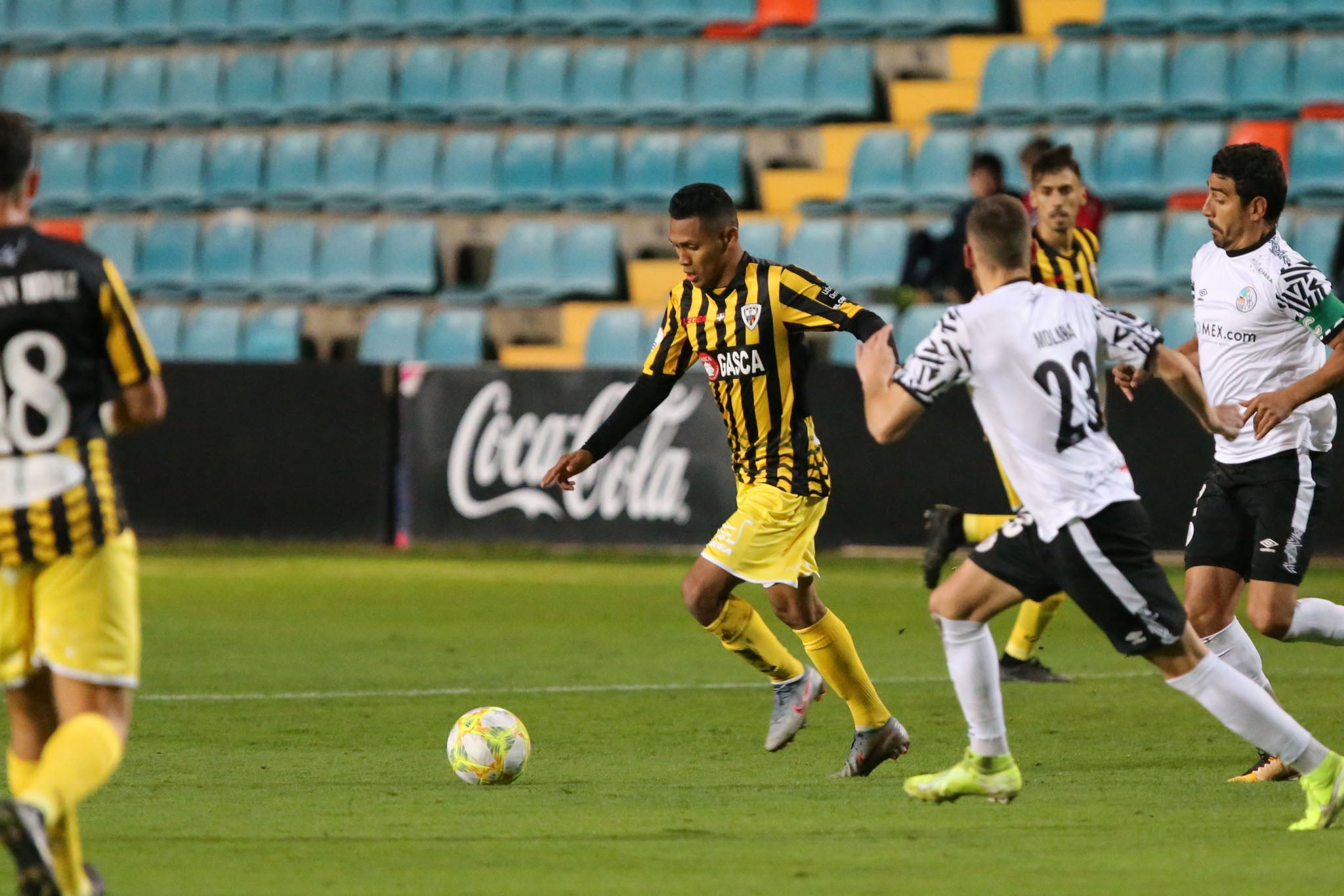 El Salamanca CF UDS contra el Barakaldo CF.