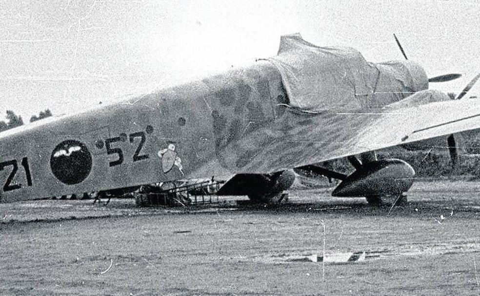 El Savoia S-81 que se estrelló en Lastras de Cuéllar en 1939, en el aeródromo riojano del Agoncillo. 