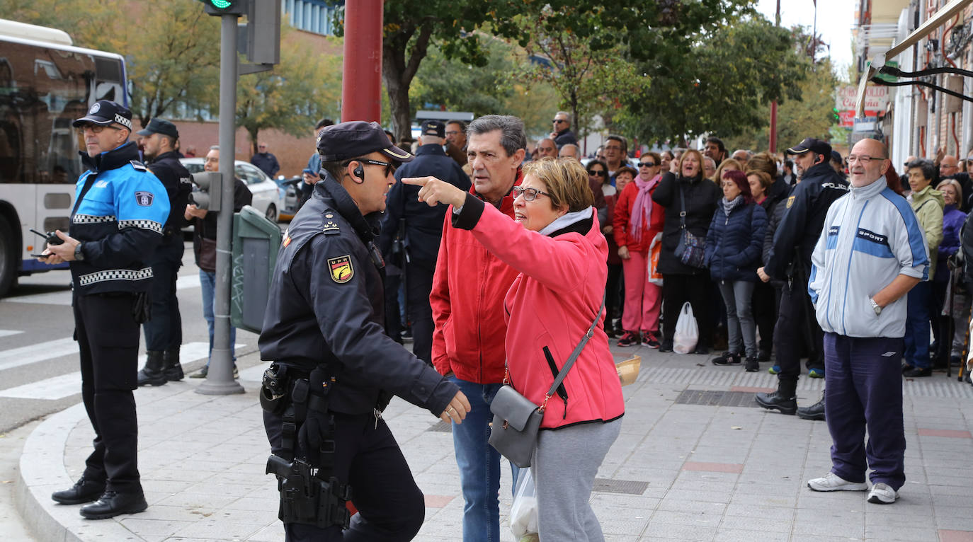 Pedro Sánchez ha visitado esta mañana el barrio de Pajarillos de Valladolid. 