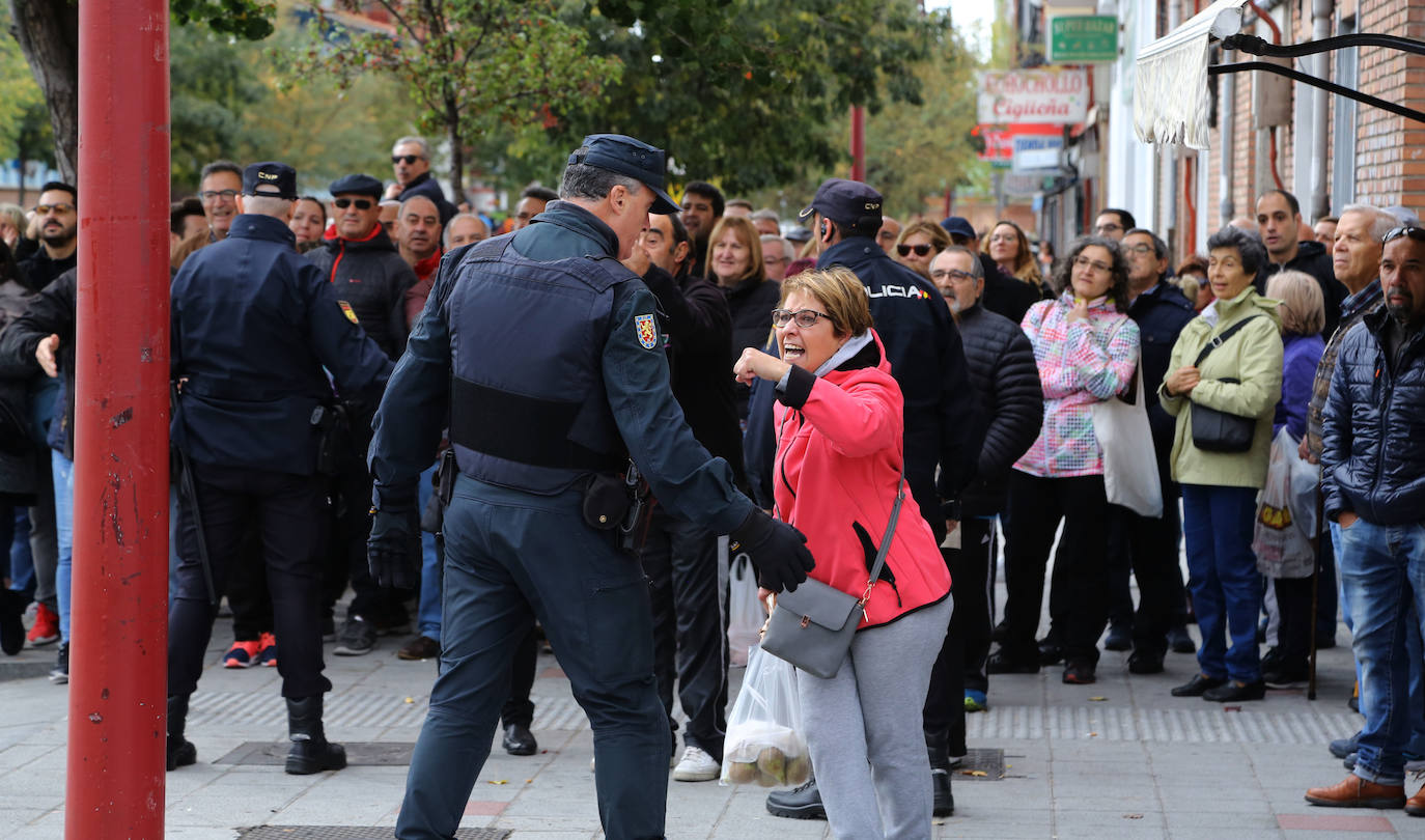 Pedro Sánchez ha visitado esta mañana el barrio de Pajarillos de Valladolid. 