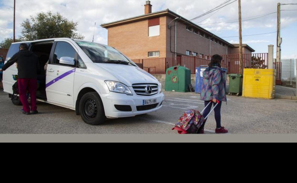 Los servicios a los pueblos del alfoz, era uno delos objetivos de la nueva Ordenanza del Taxi. 