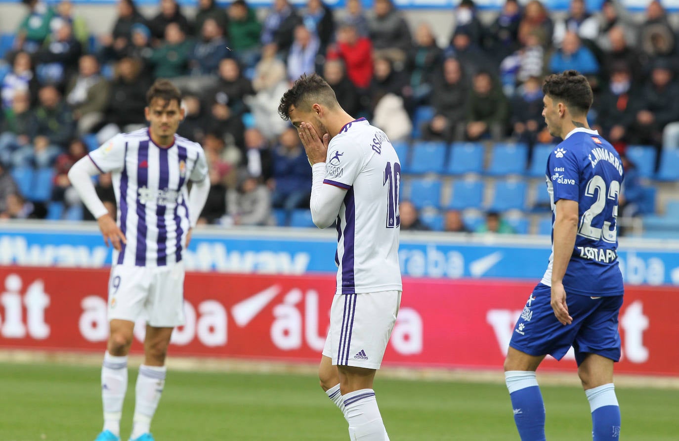 El Real Valladolid pierde de forma contundente en Mendizorroza. 