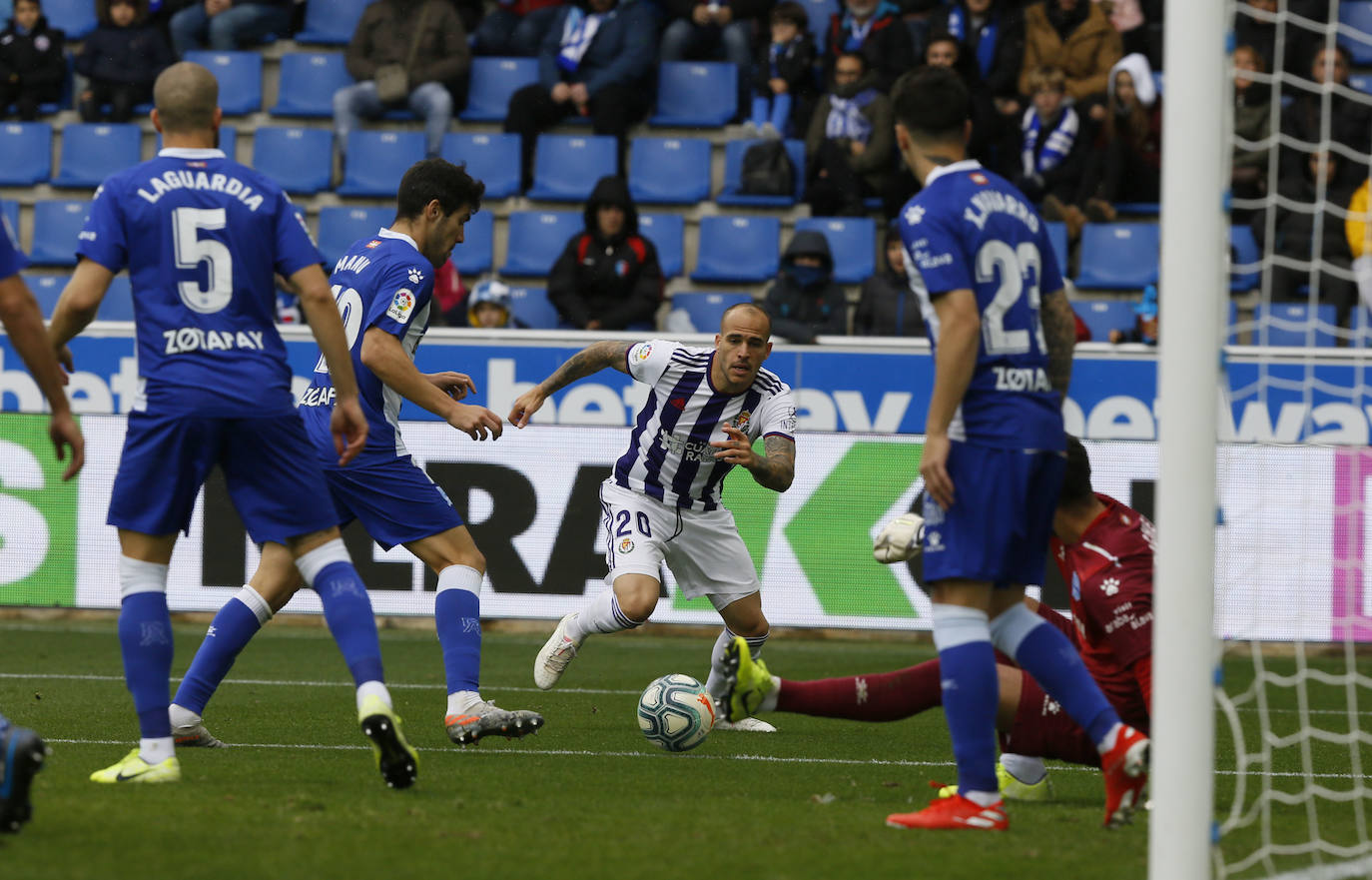 El Real Valladolid pierde de forma contundente en Mendizorroza. 