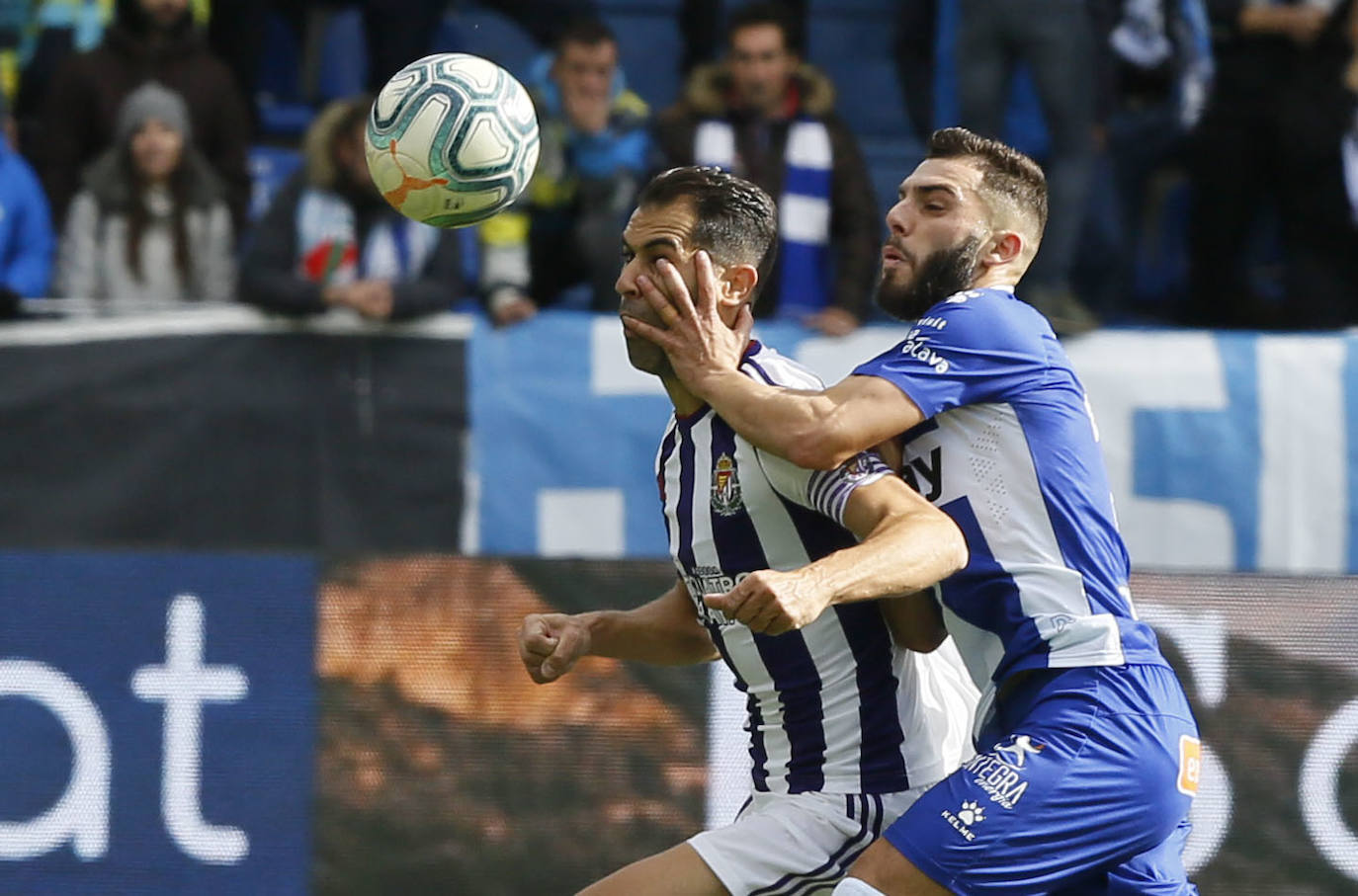 El Real Valladolid pierde de forma contundente en Mendizorroza. 