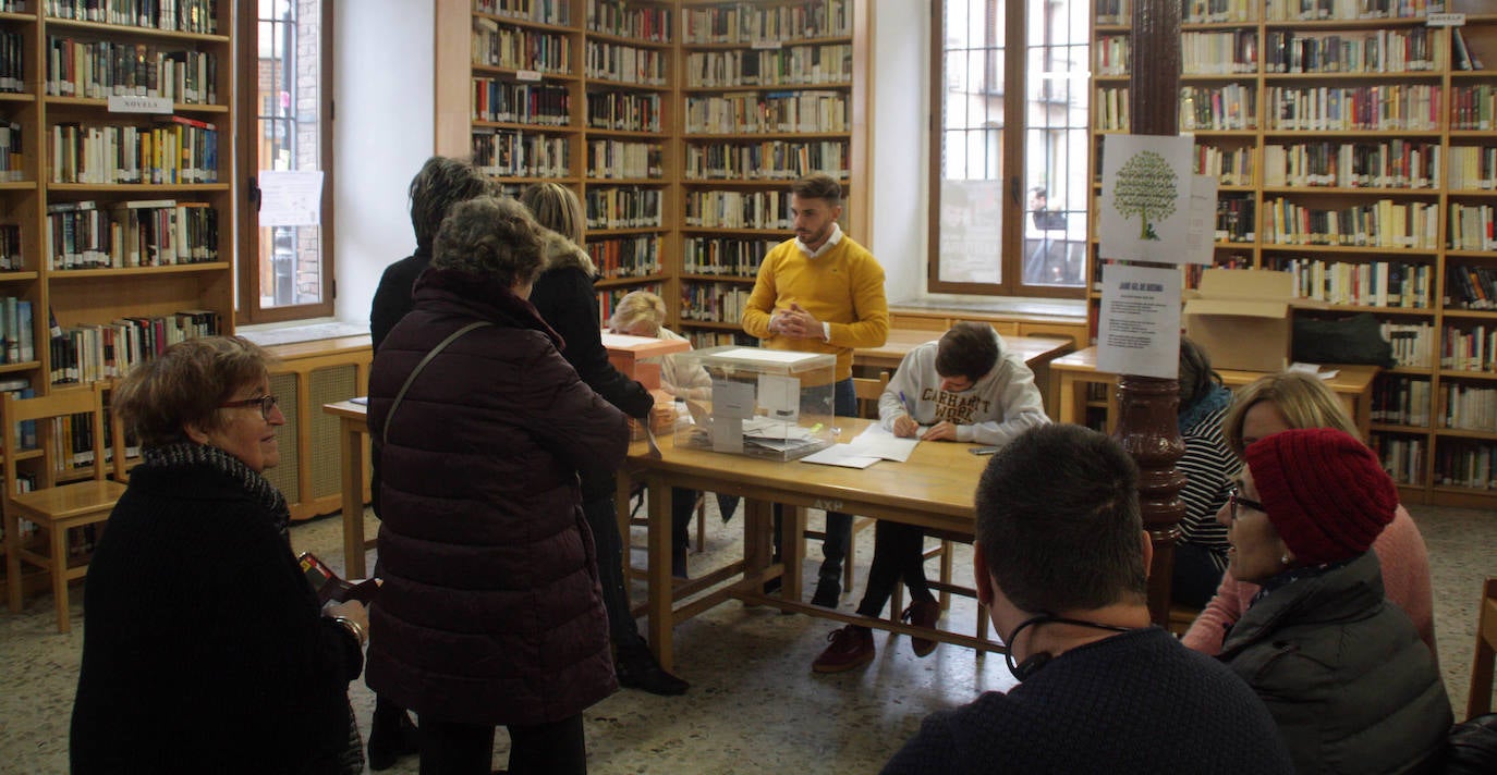 Votaciones en la provincia de segovia. Corresponsales de El Norte de Castilla