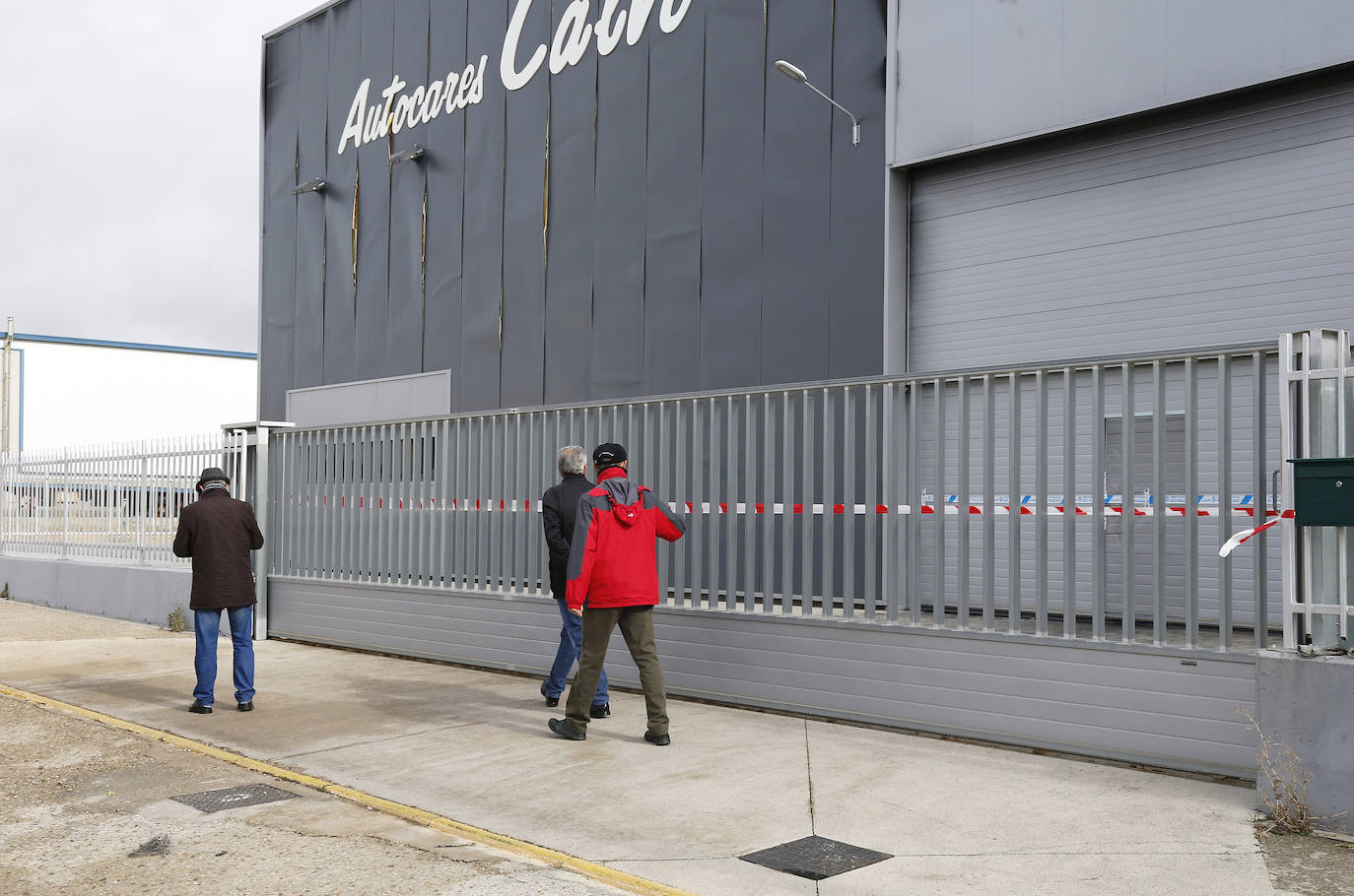 Incendio en la nave de autocares Calvo.