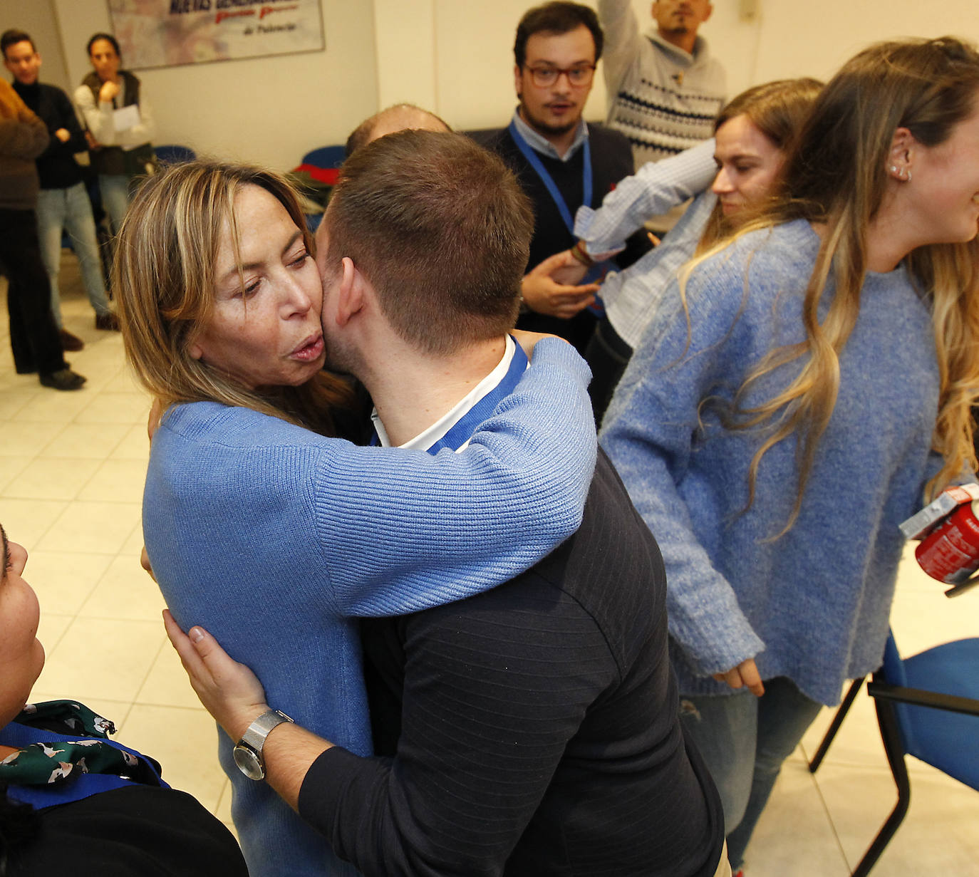 ¿Cómo viven los partidos la noche electoral en Palencia?