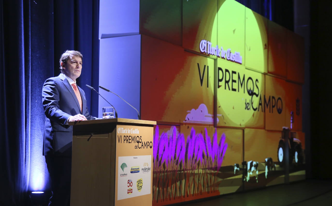 El presidente de la Junta, Alfonso Fernández Mañueco, en la gala de entrega de los VI Premios del Campo.
