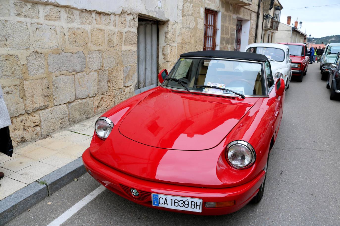 Concentración de coches en Cevico de la Torre. 