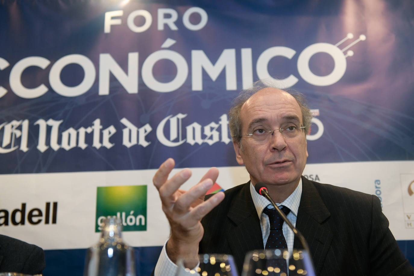 Cirus Andreu, el presidente ejecutivo de Sabadell Asset Management (gestión de activos), protagoniza este jueves el Foro Económico de El Norte de Castilla con la ponencia '¿Cómo encontrar rentabilidad en un mundo de tipos de interés bajo cero?' en el Vincci Frontaura de Valladolid