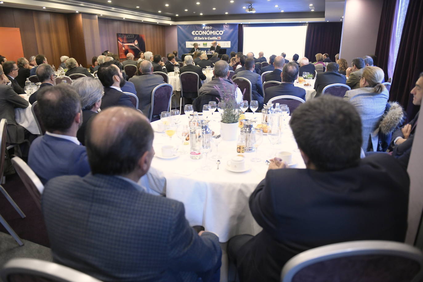 Cirus Andreu, el presidente ejecutivo de Sabadell Asset Management (gestión de activos), protagoniza este jueves el Foro Económico de El Norte de Castilla con la ponencia '¿Cómo encontrar rentabilidad en un mundo de tipos de interés bajo cero?' en el Vincci Frontaura de Valladolid