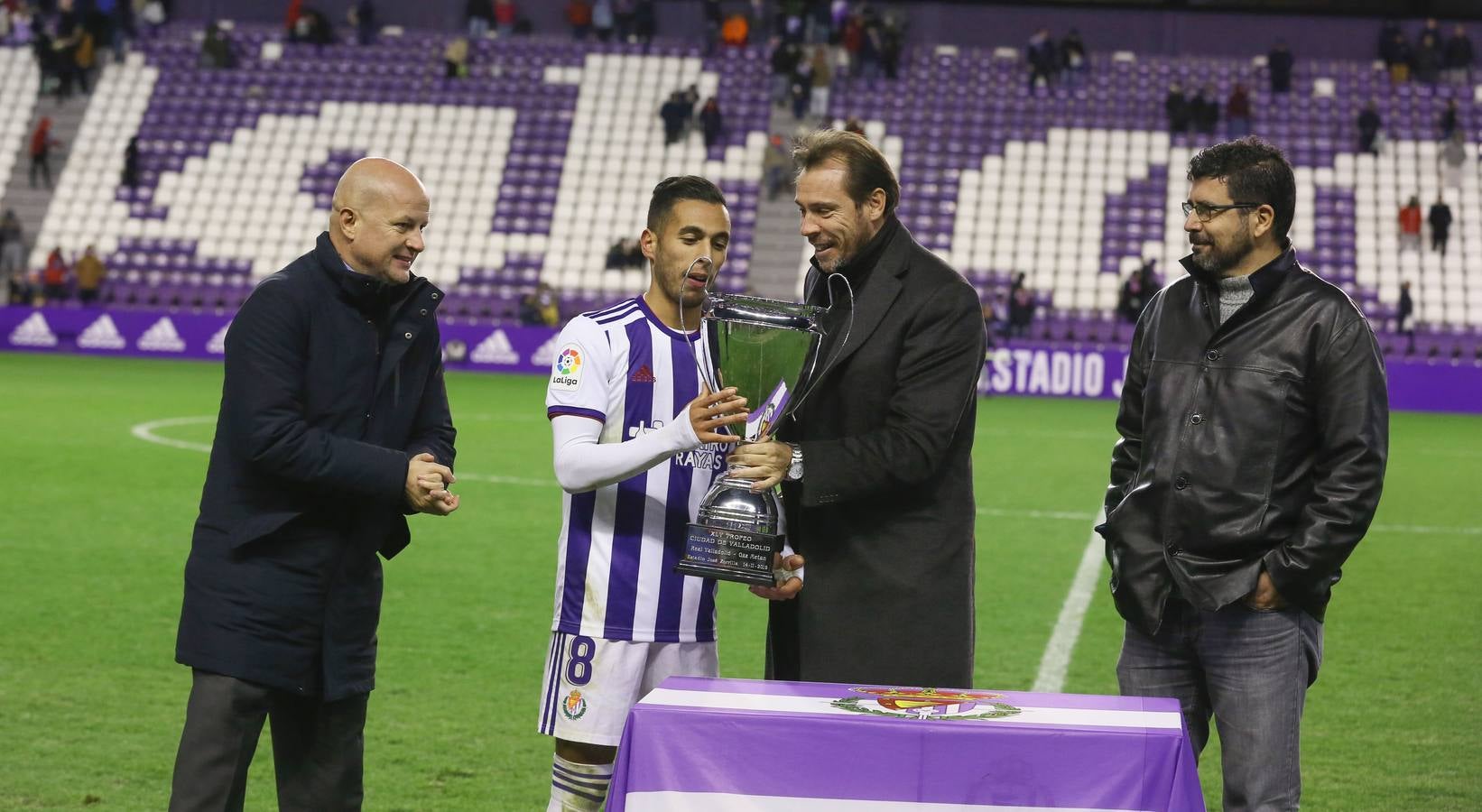 Un gol de Toni a la media hora dio el triunfo al Pucela en un Zorrilla desierto frente a un discreto Gaz Metan rumano