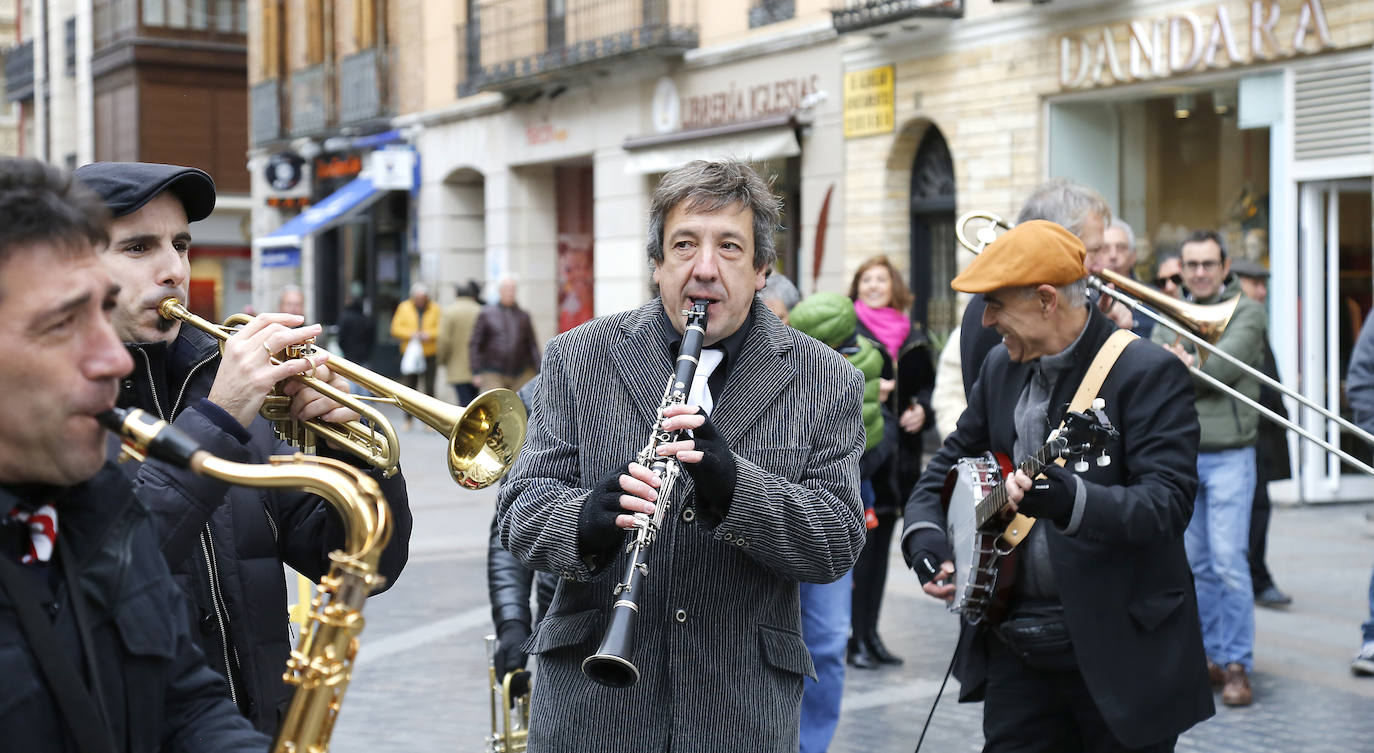 Jazz en la calle mayor.