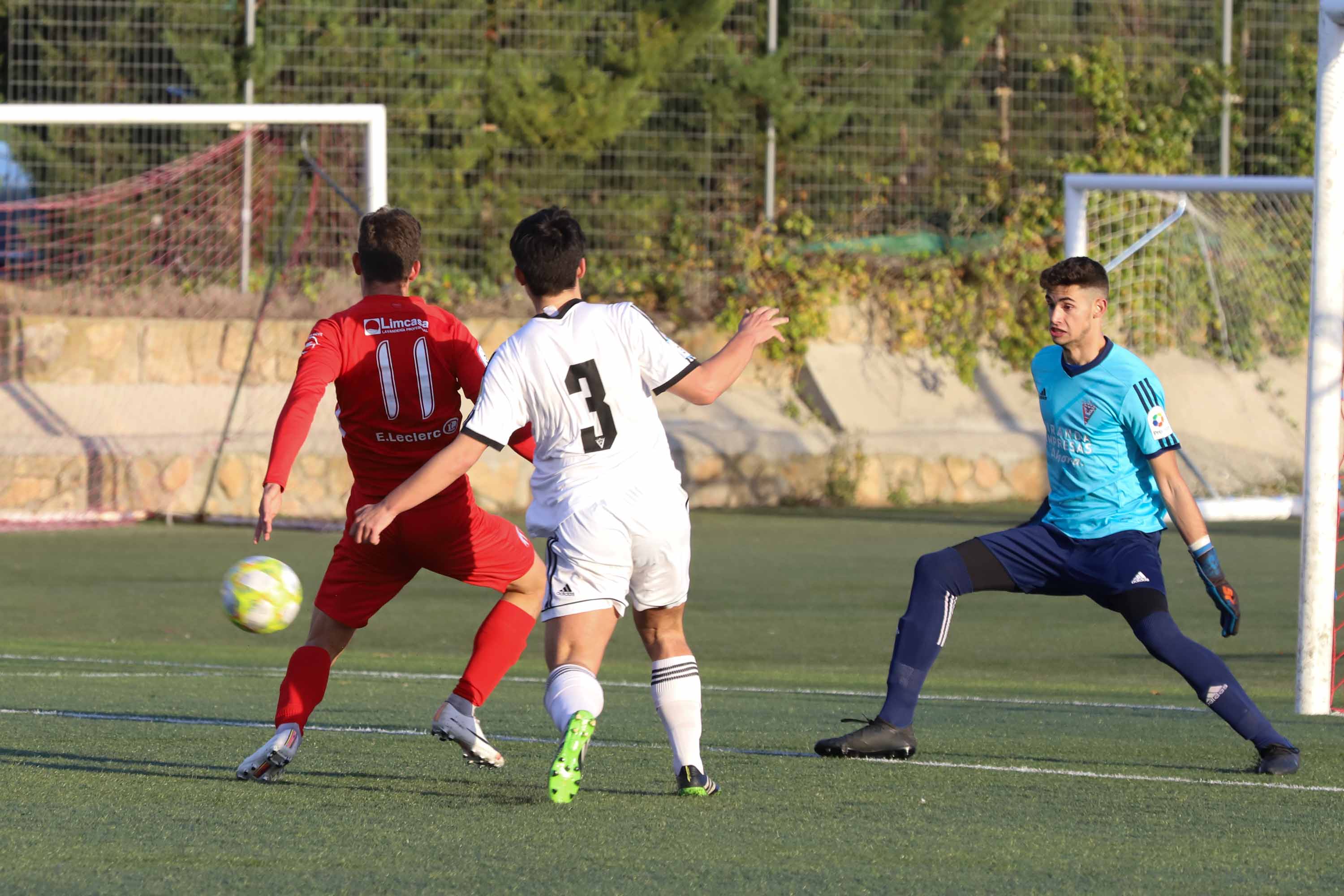 Fotos: UD Santa Marta- Mirandés B (0-0)