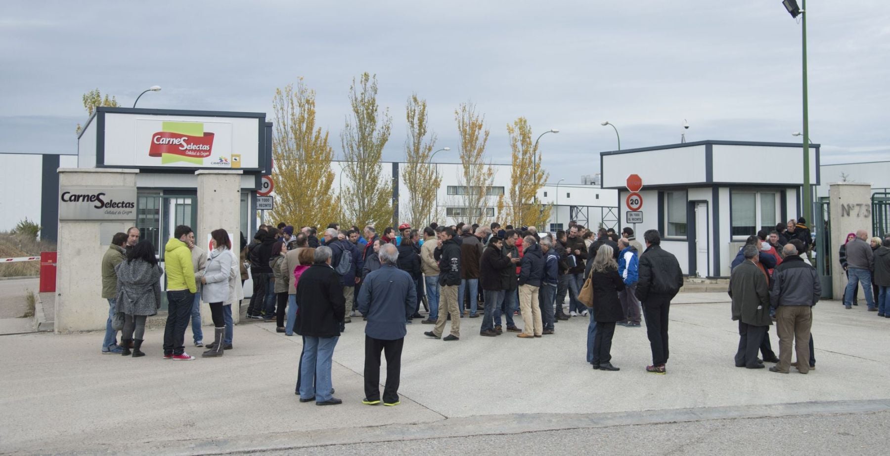 Cientos de trabajadores estuvieron pendientes del futuro de la planta durante muchos meses. 