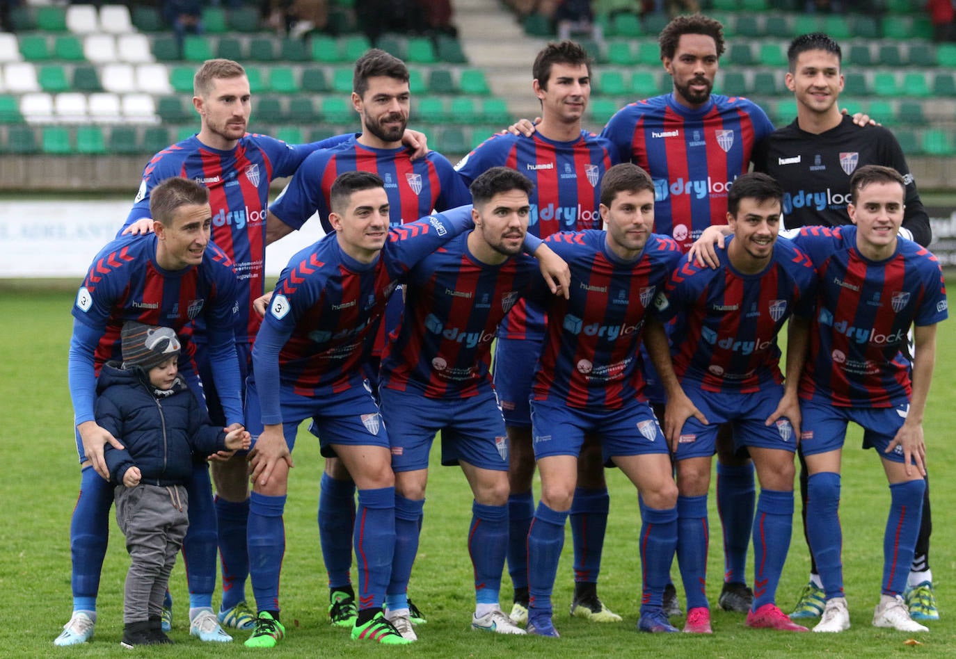 Partido entre la Gimnástica Segoviana y el Burgos Promesas 