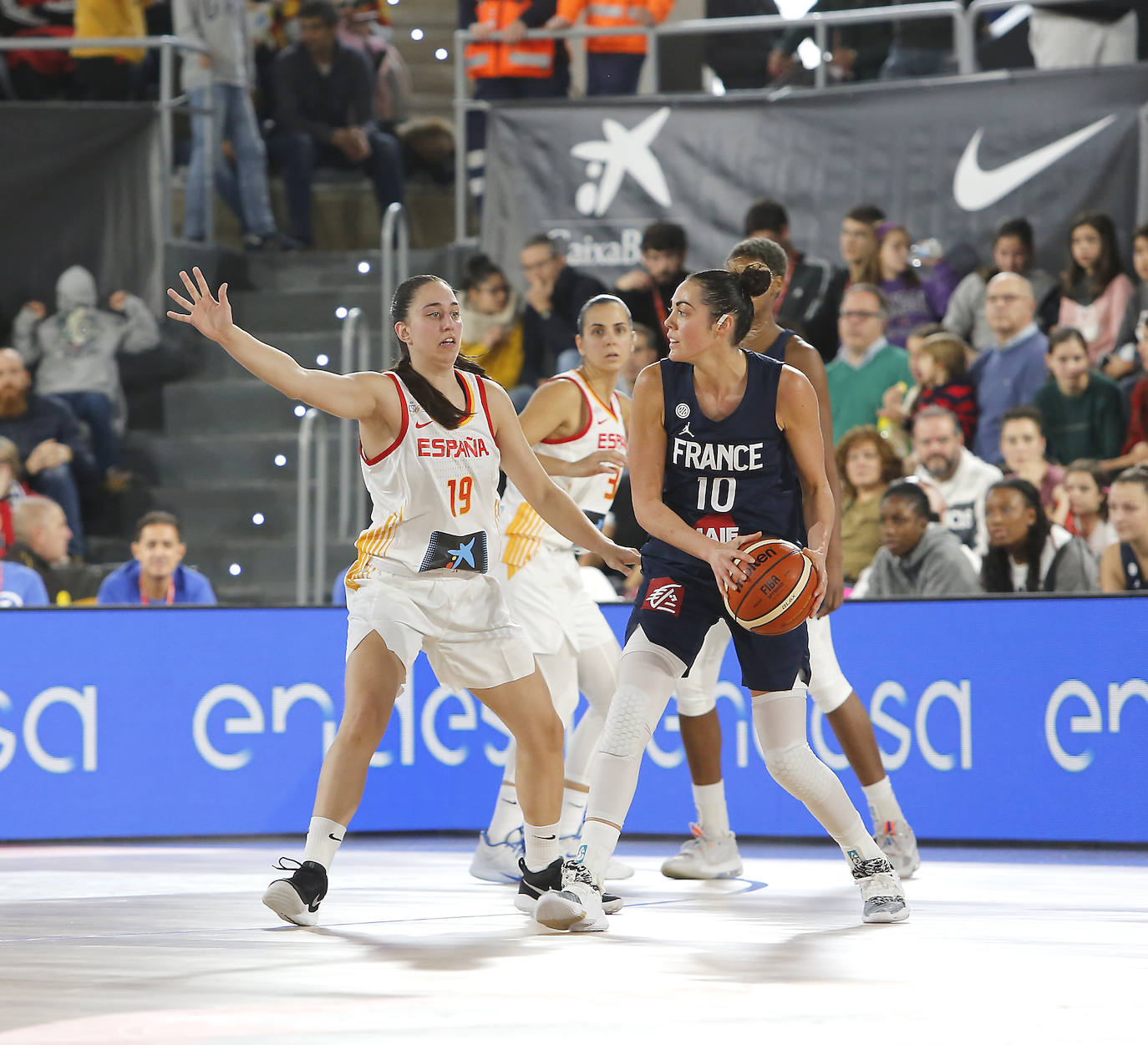 España pierde contra Francia en Palencia.