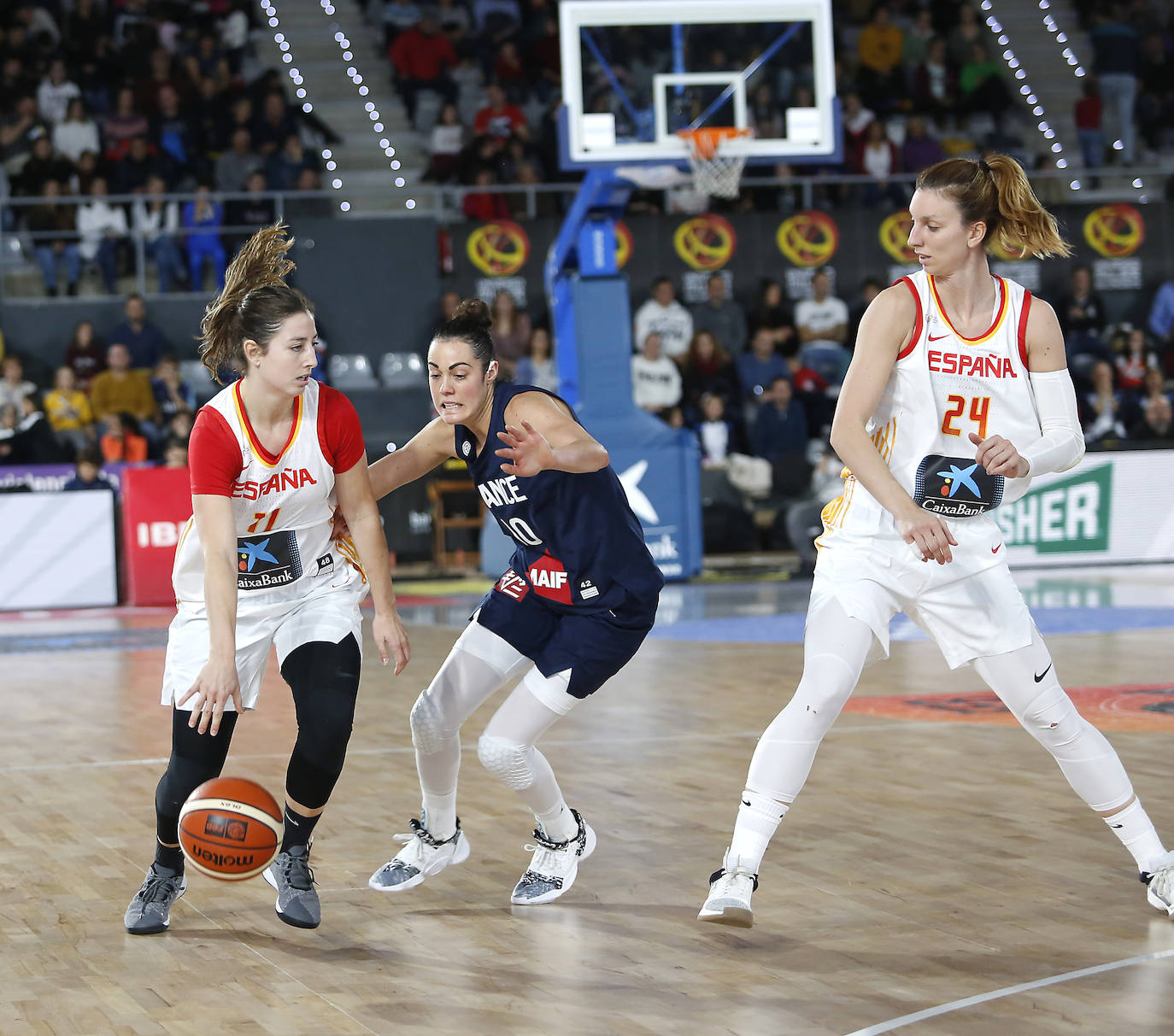 España pierde contra Francia en Palencia.