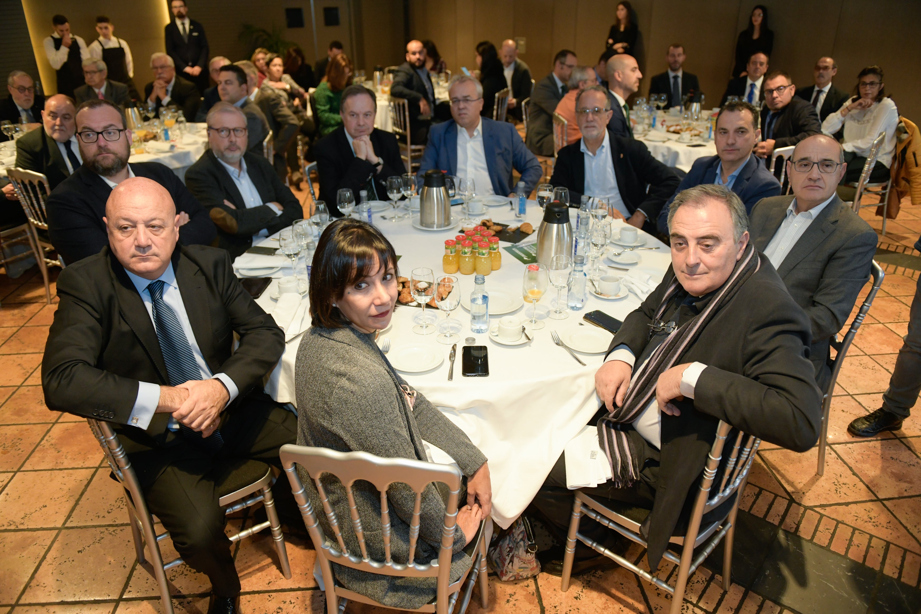 Beatriz de la Fuente (Grupo Municipal Partido Popular en Laguna de Duero), Jorge Ruiz (gerente de autocares Interbus), Julio Casado (Mercadona), Luis Jaramillo (COPE), Ignacio Fernández (director A3media Castilla y León), César Rodríguez (CEO Machine Point), Ciriaco Rodríguez, Ignacio Ramos, Tomás Lozano, Avelino Álvarez (portavoz Partido Popular Laguna de Duero).