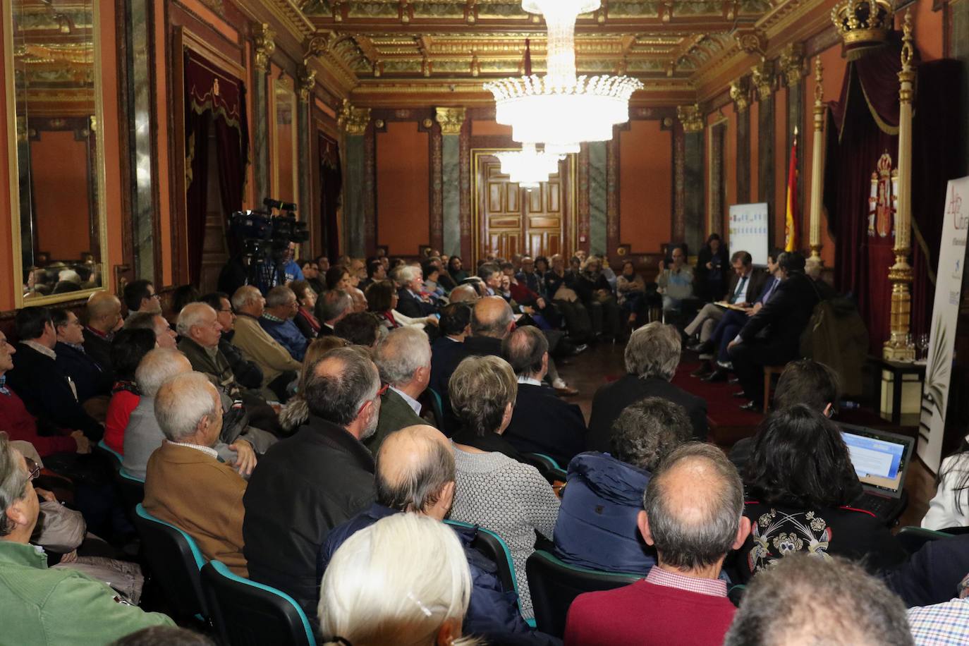 Presentación del libro de Gonzalo Santonja 'Los toros del siglo de oro'. 