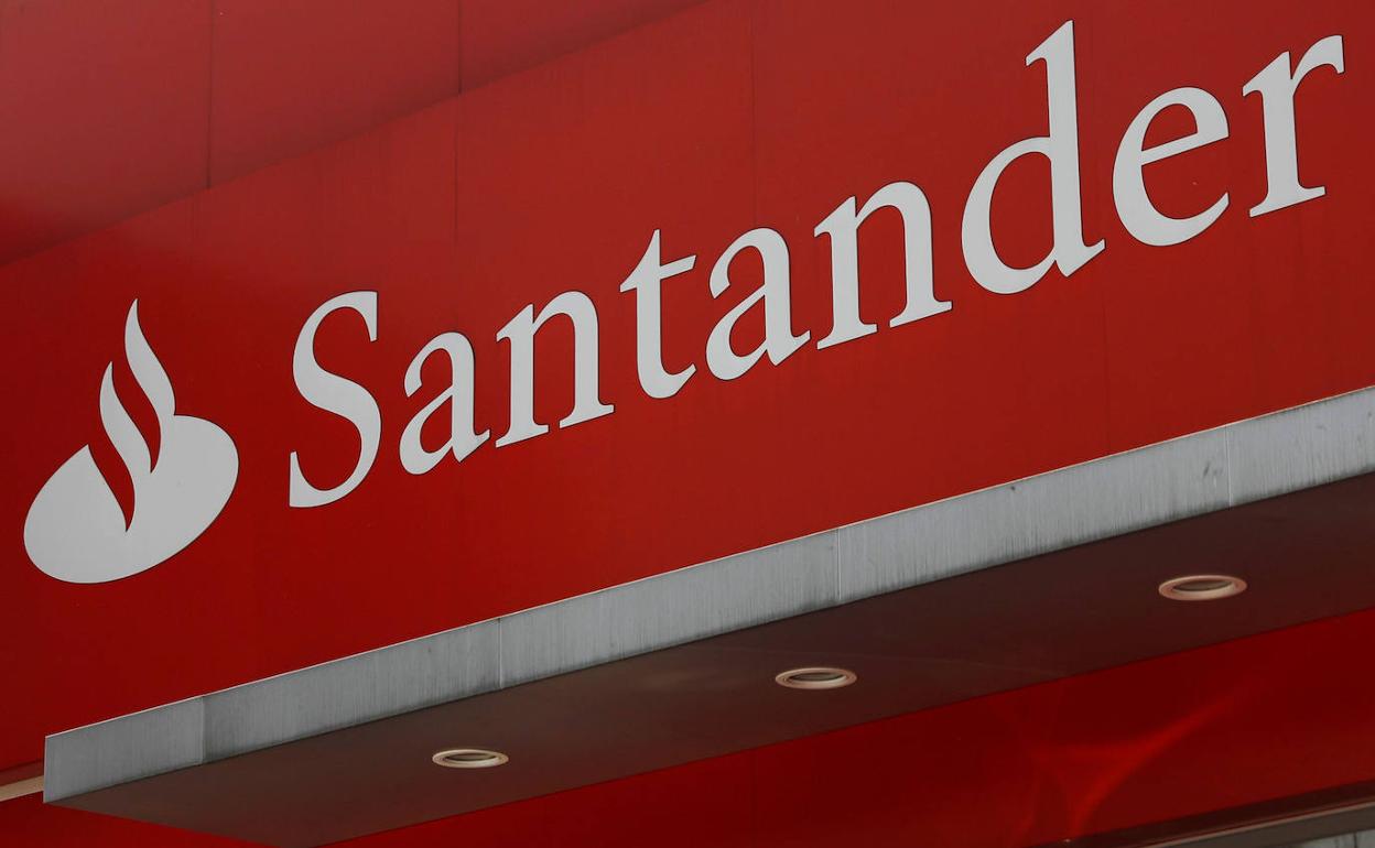 El Banco Santander anula una deuda indebida de 120.000 euros a una vallisoletana