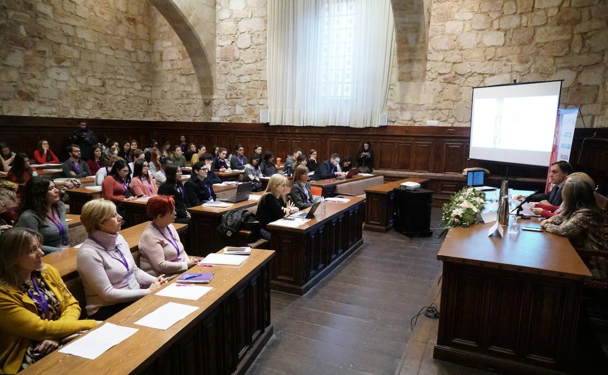 Inauguración del congreso ayer en la Universidad.
