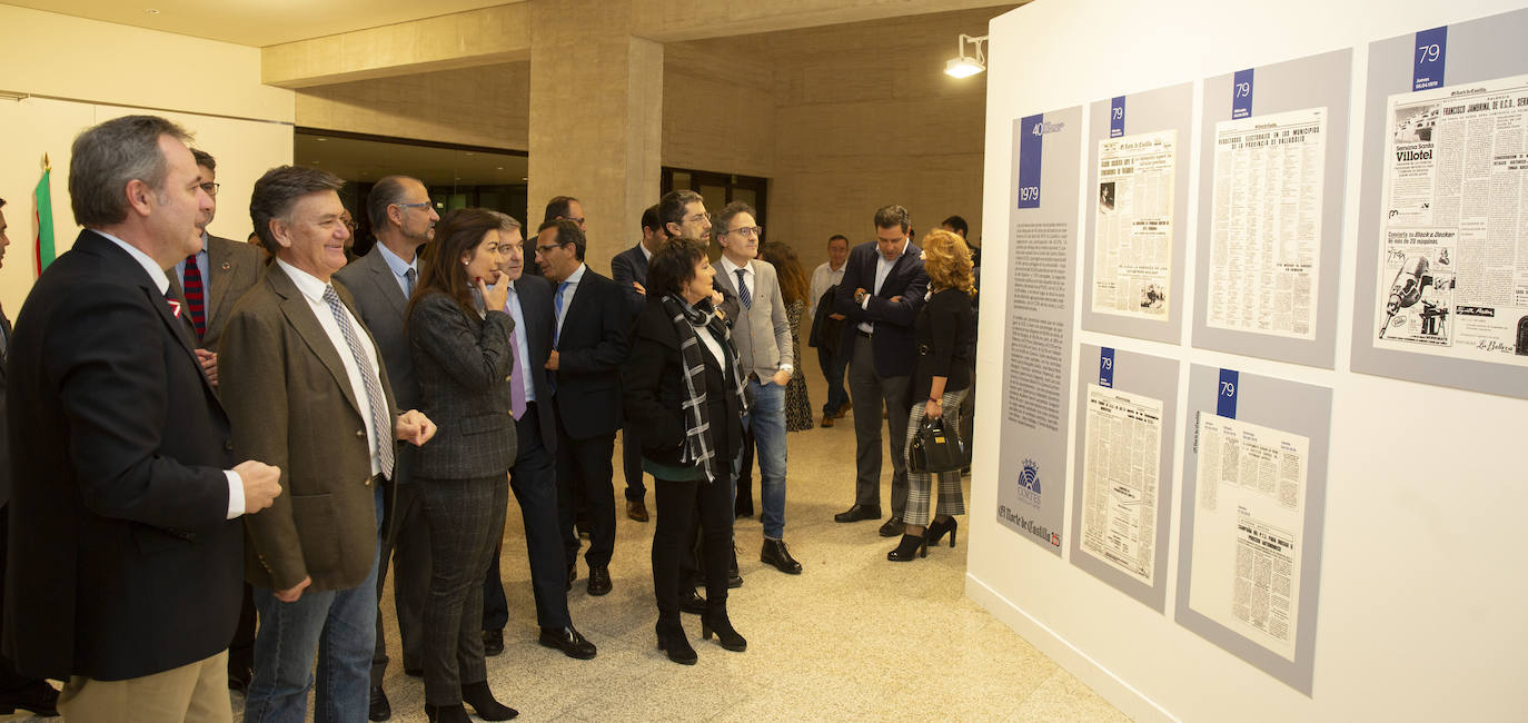 Las Cortes de Castilla y León y El Norte de Castilla reúnen en una exposición, a partir de la completa hemeroteca del diario decano de la prensa española, los hitos de los 11 comicios locales desde 1979