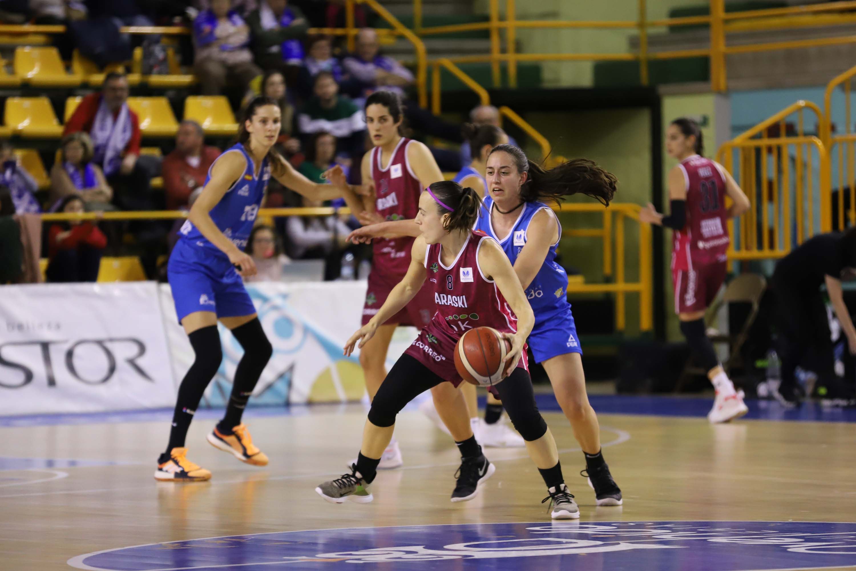 El equipo charro supera a Araski sin problemas tras las dos últimas derrotas ligueras en un duelo con varias jugadoras lesionadas en ambos equipos.