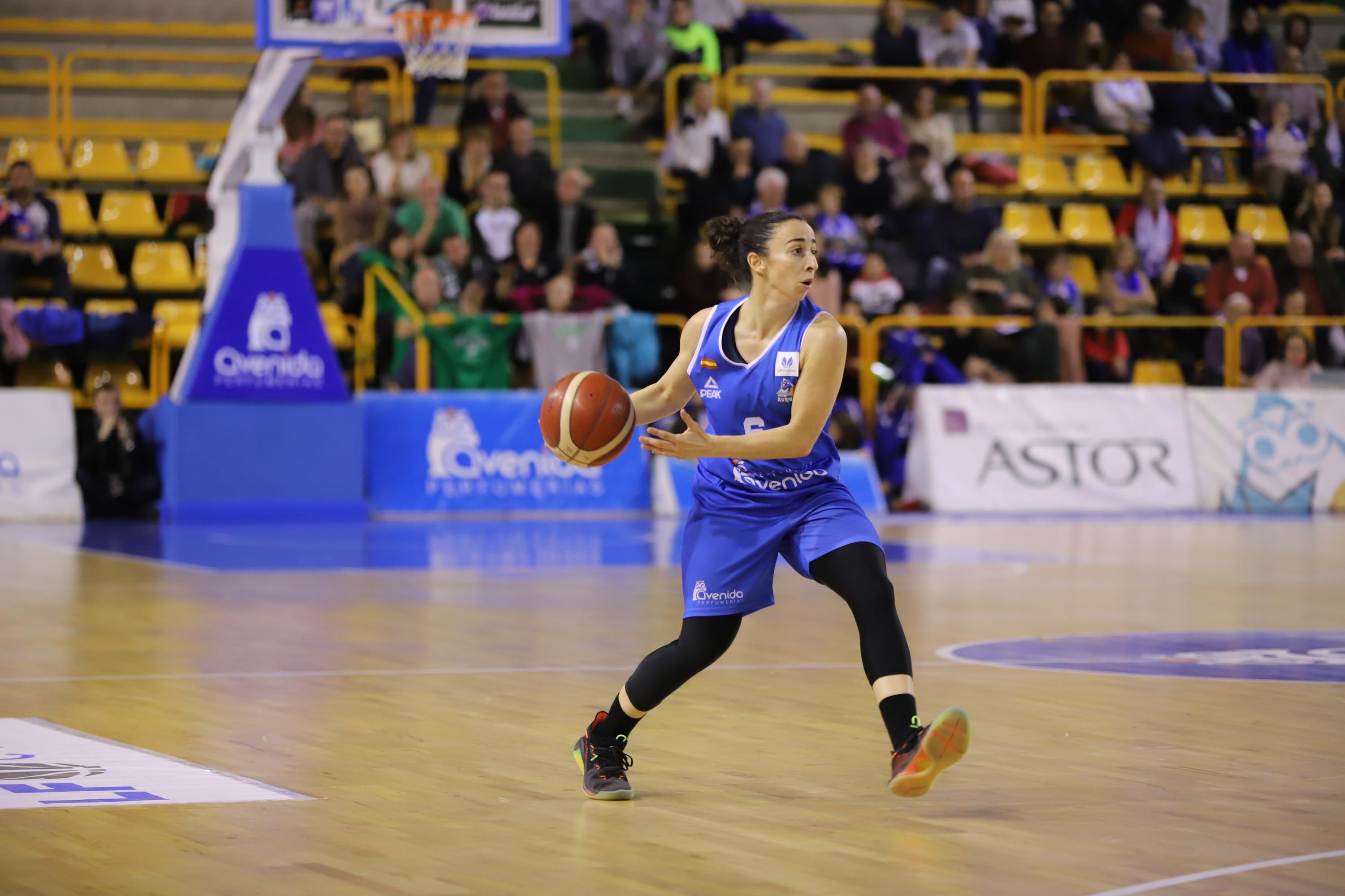 El equipo charro supera a Araski sin problemas tras las dos últimas derrotas ligueras en un duelo con varias jugadoras lesionadas en ambos equipos.
