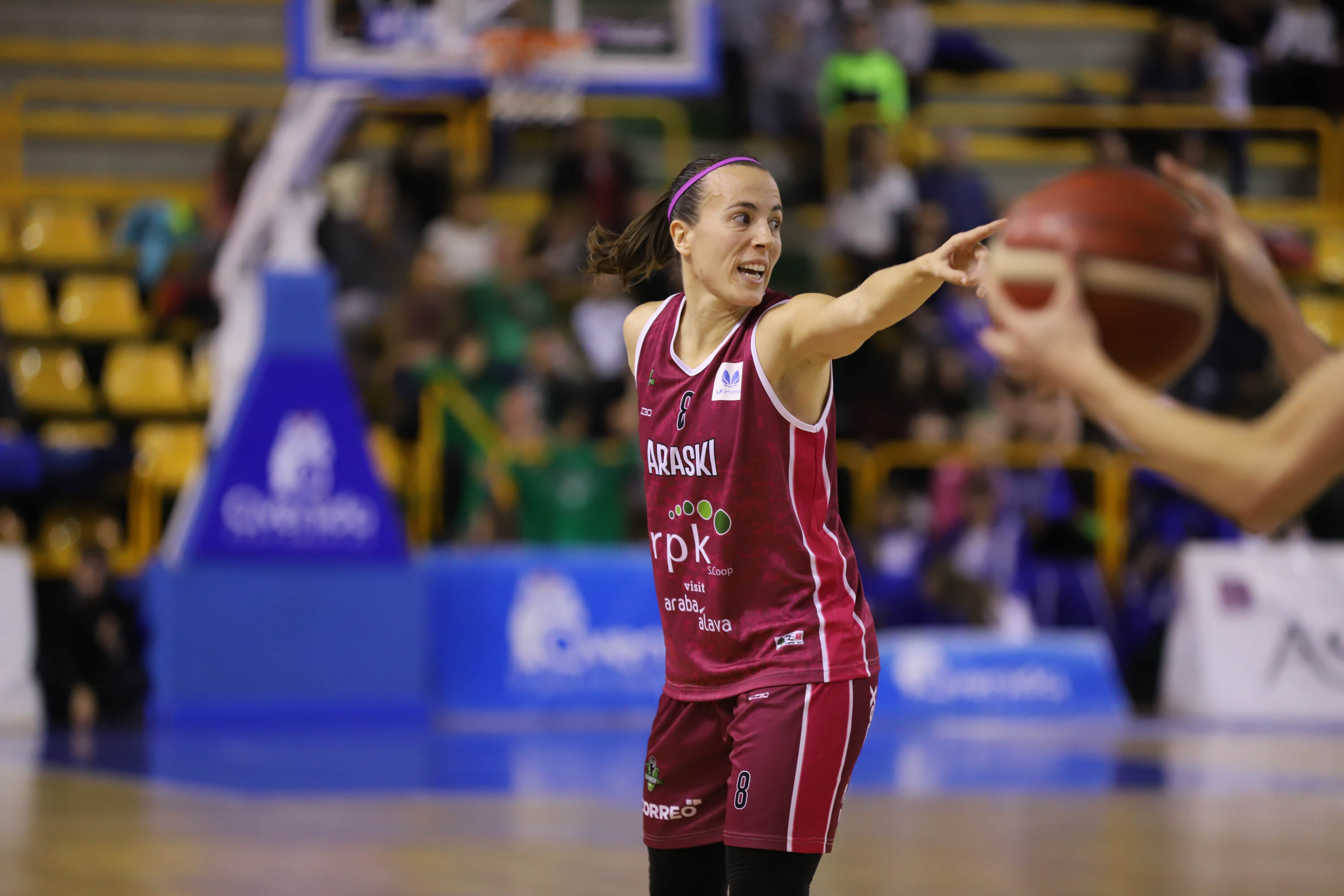 El equipo charro supera a Araski sin problemas tras las dos últimas derrotas ligueras en un duelo con varias jugadoras lesionadas en ambos equipos.