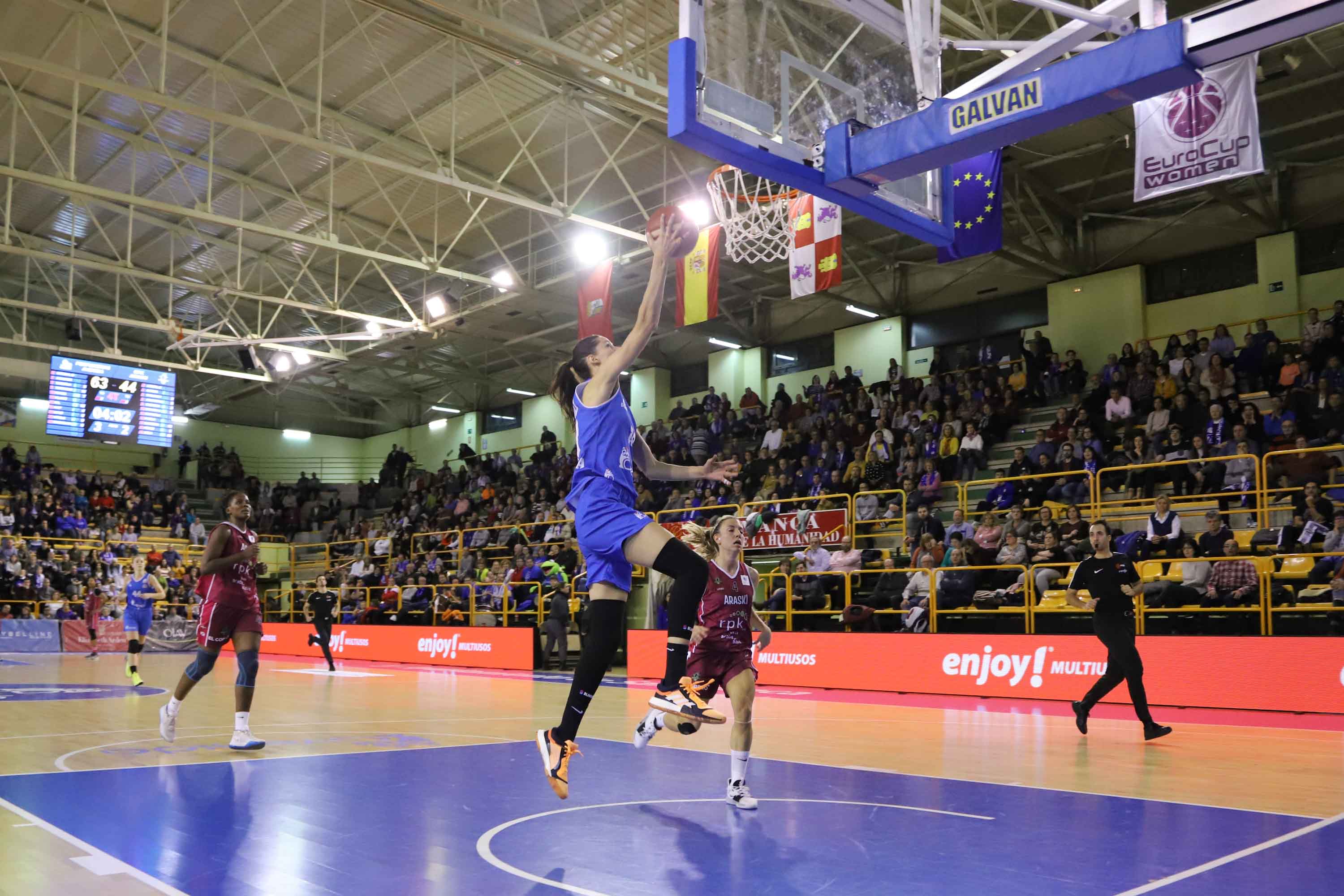 El equipo charro supera a Araski sin problemas tras las dos últimas derrotas ligueras en un duelo con varias jugadoras lesionadas en ambos equipos.