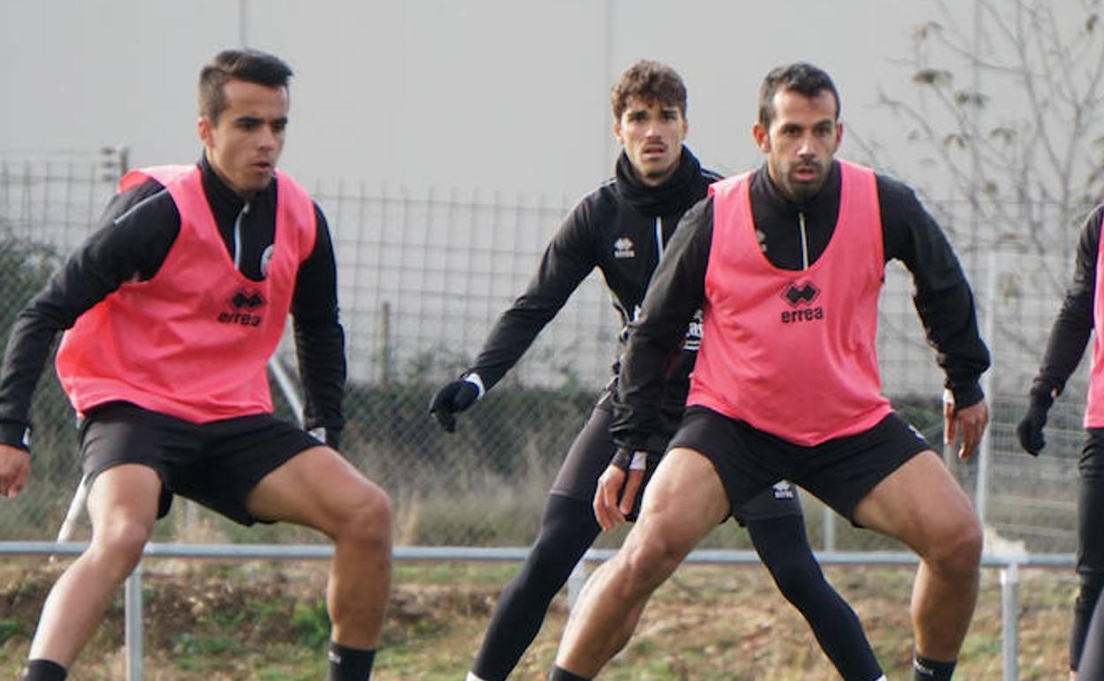 Diego González, Ribelles y Portilla en un entrenamiento de esta semana. 