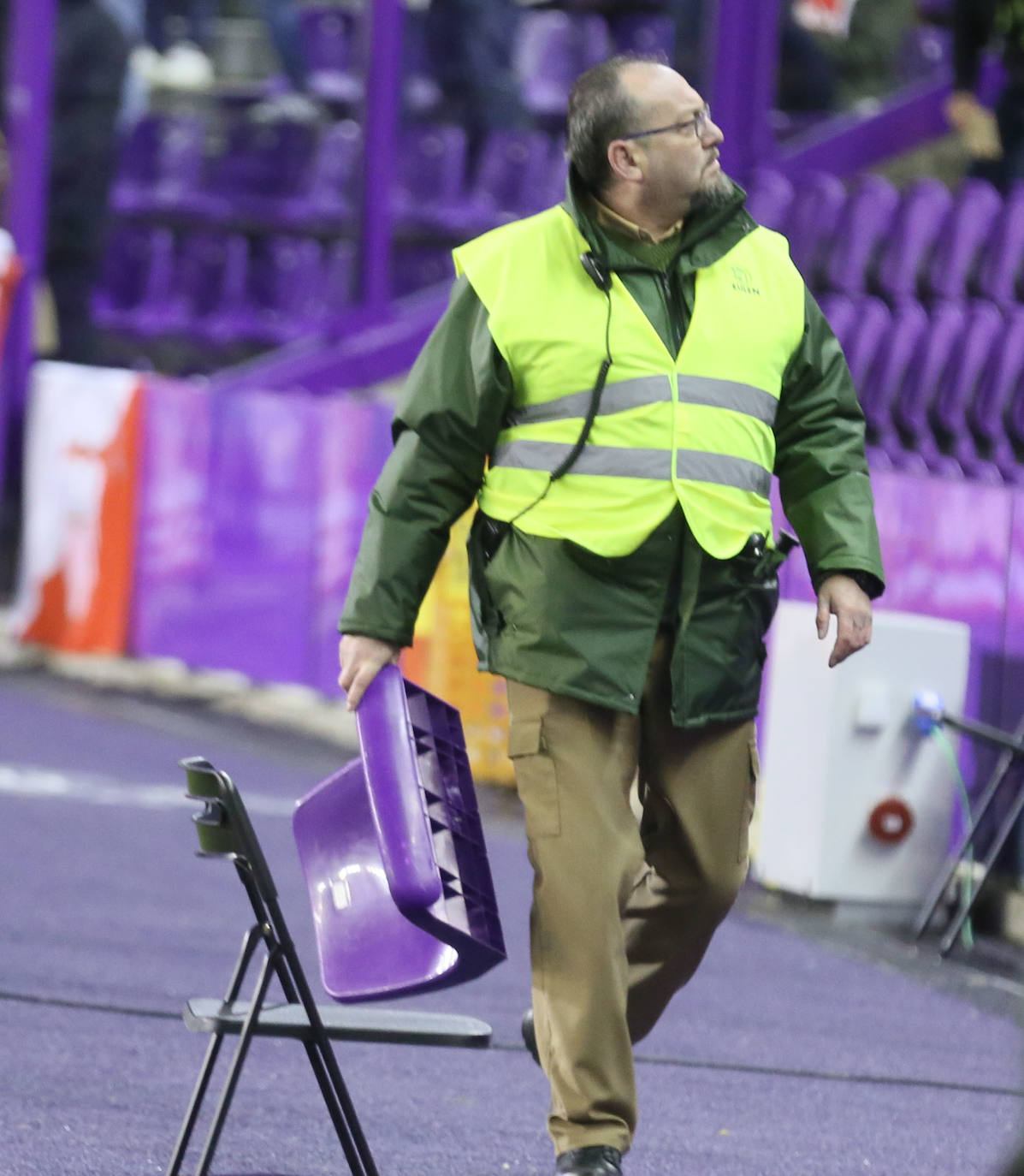 Un penalti marcado a la segunda por Banega lleva al Real Valladolid a sufrir la primera derrota de la temporada en Zorrilla.