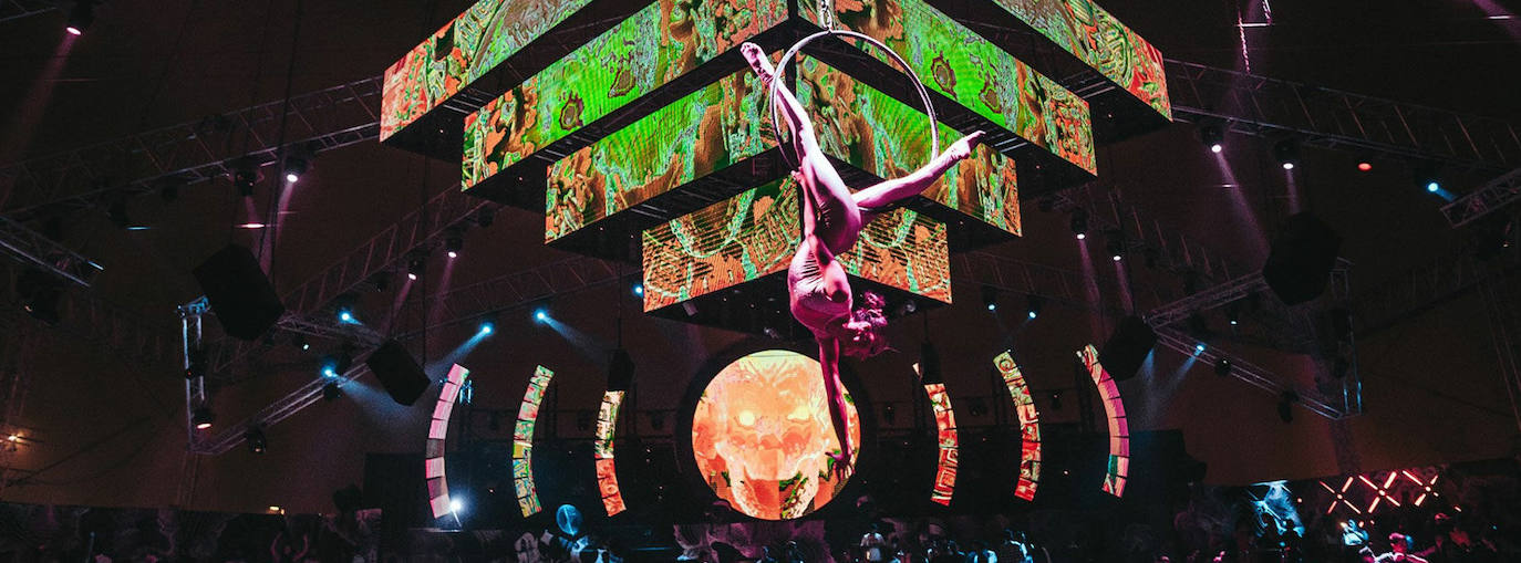 60.- Base (Dubái, Emiratos Árabes Unidos)