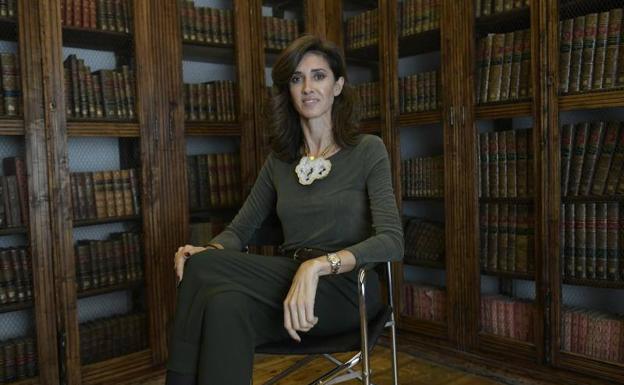 Patricia Fernández Lorenzo, ayer, antes de la presentación de su libro en la Casa de Cervantes. 