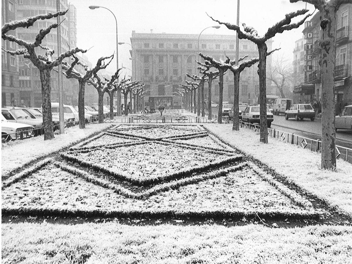 La Plaza de España. con nieve. 