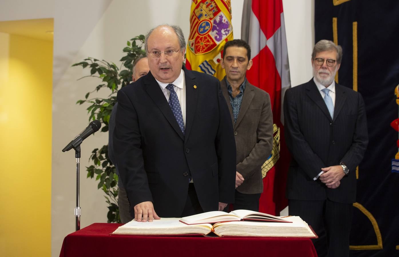 La presidenta del Consejo Económico y Social de España, Mari Carmen Barrera defendió hoy que «los CES autonómicos juegan un papel muy importante en la vertebración de la política social en España»