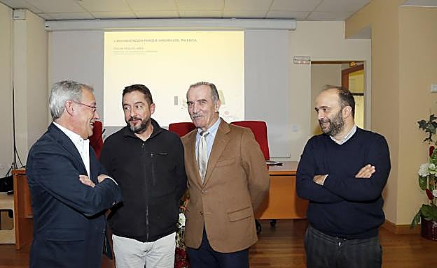 Presentacion del proyecto de los Jardinillos. En la imagen Juan Antonio Marcos, Ernesto Rosa, Luis Fernandez y Oscar Miguel Ares. 