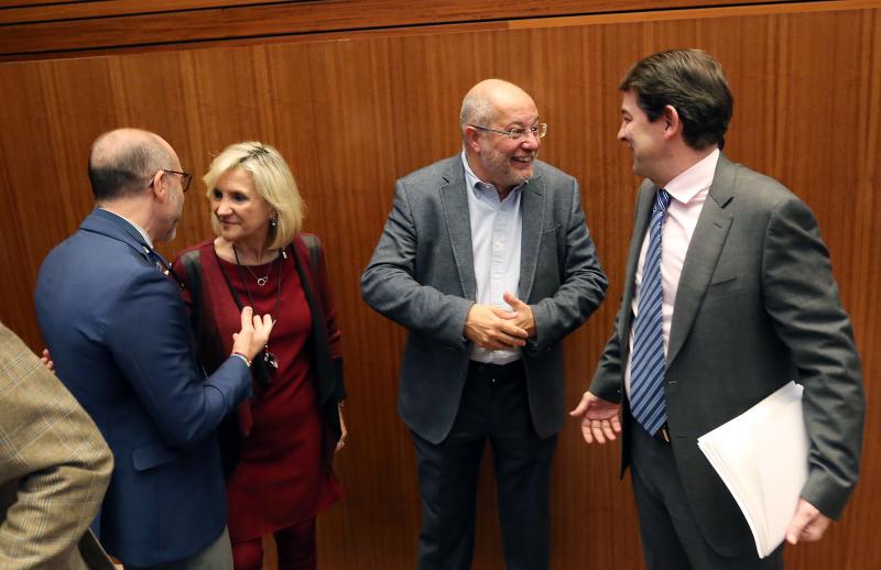 La consejera de Sanidad, Verónica Casado, el vicepresidente, Francisco Igea, y el presidente de la Junta, Alfonso Fernández Mañueco.
