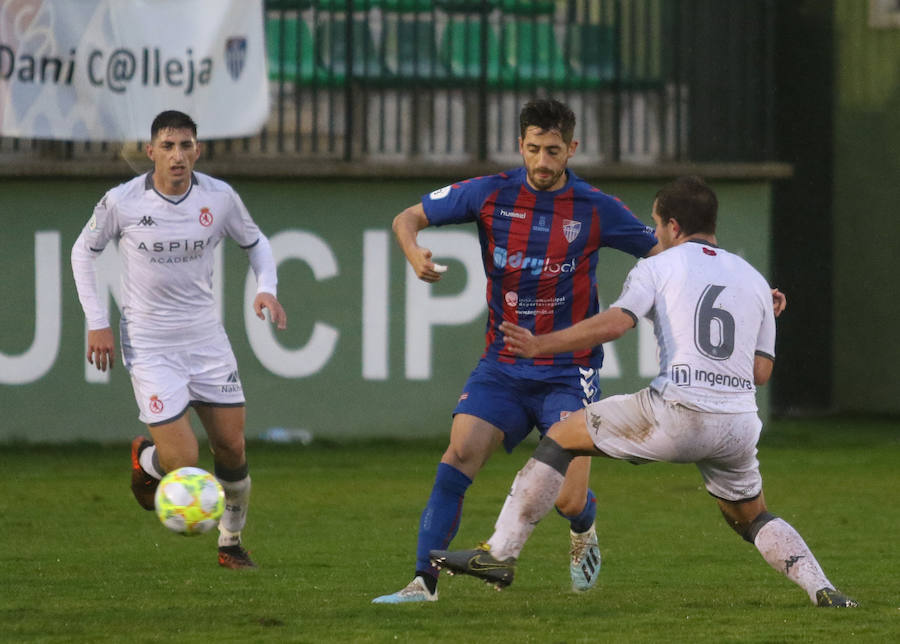 Fotos: La Gimnástica Segoviana golea al Júpiter leonés