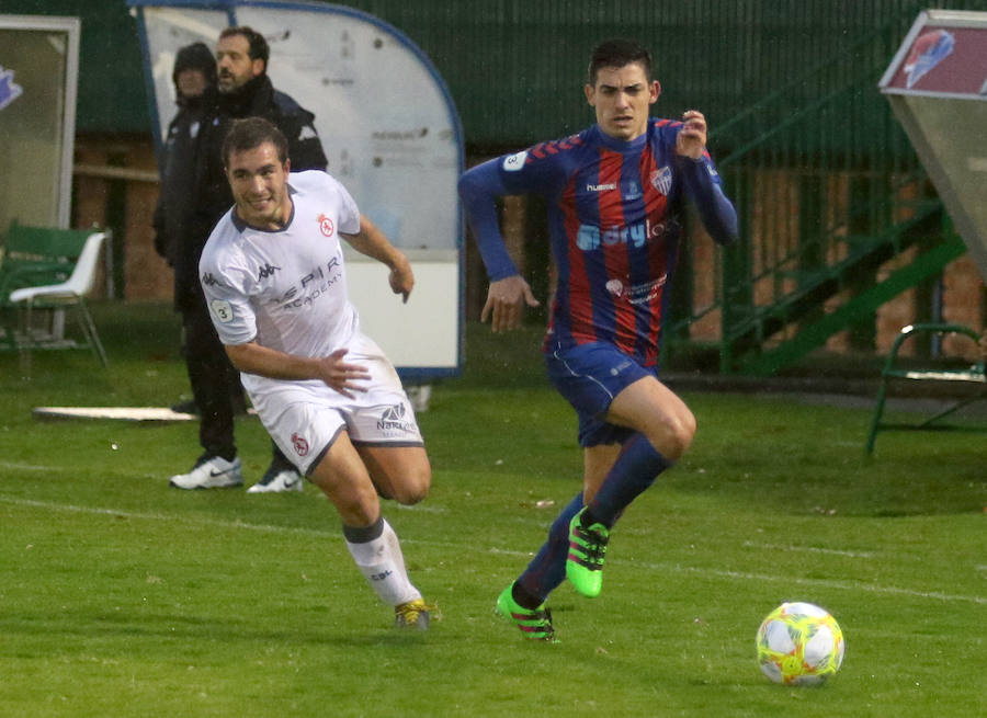 Fotos: La Gimnástica Segoviana golea al Júpiter leonés