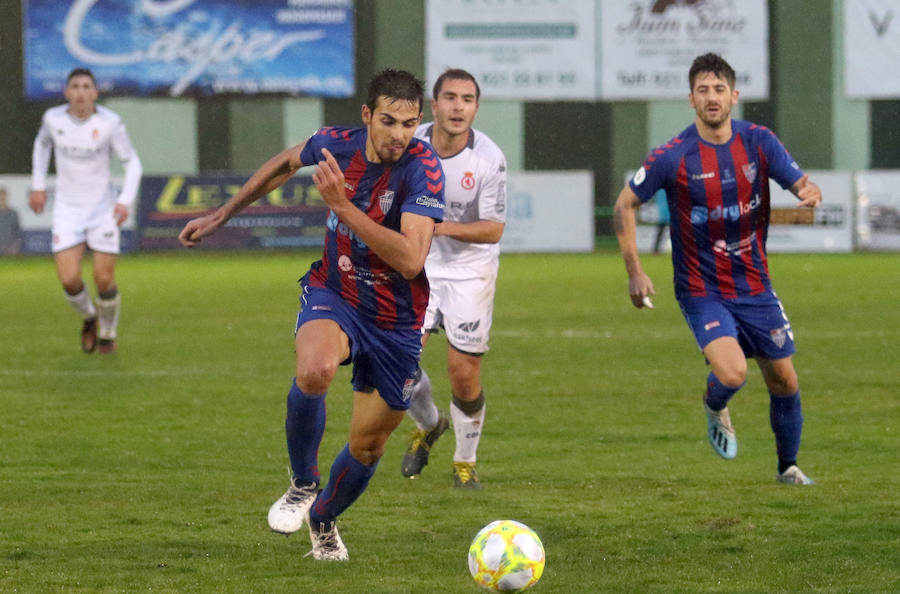 Fotos: La Gimnástica Segoviana golea al Júpiter leonés